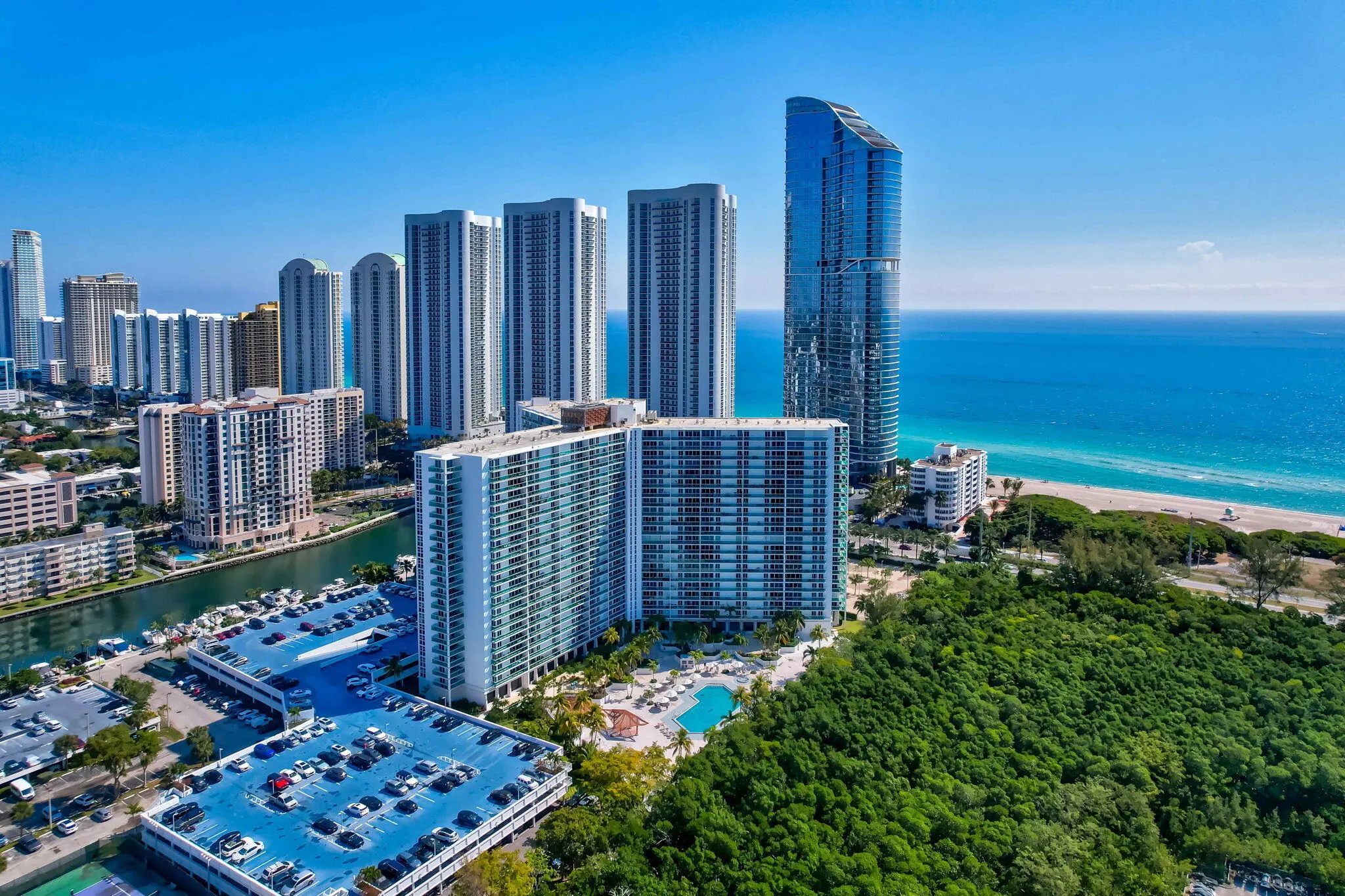 100 Bayview Drive #620
