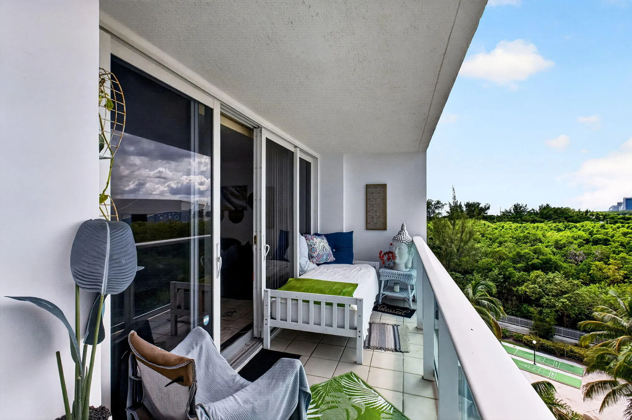 100 Bayview Drive #620