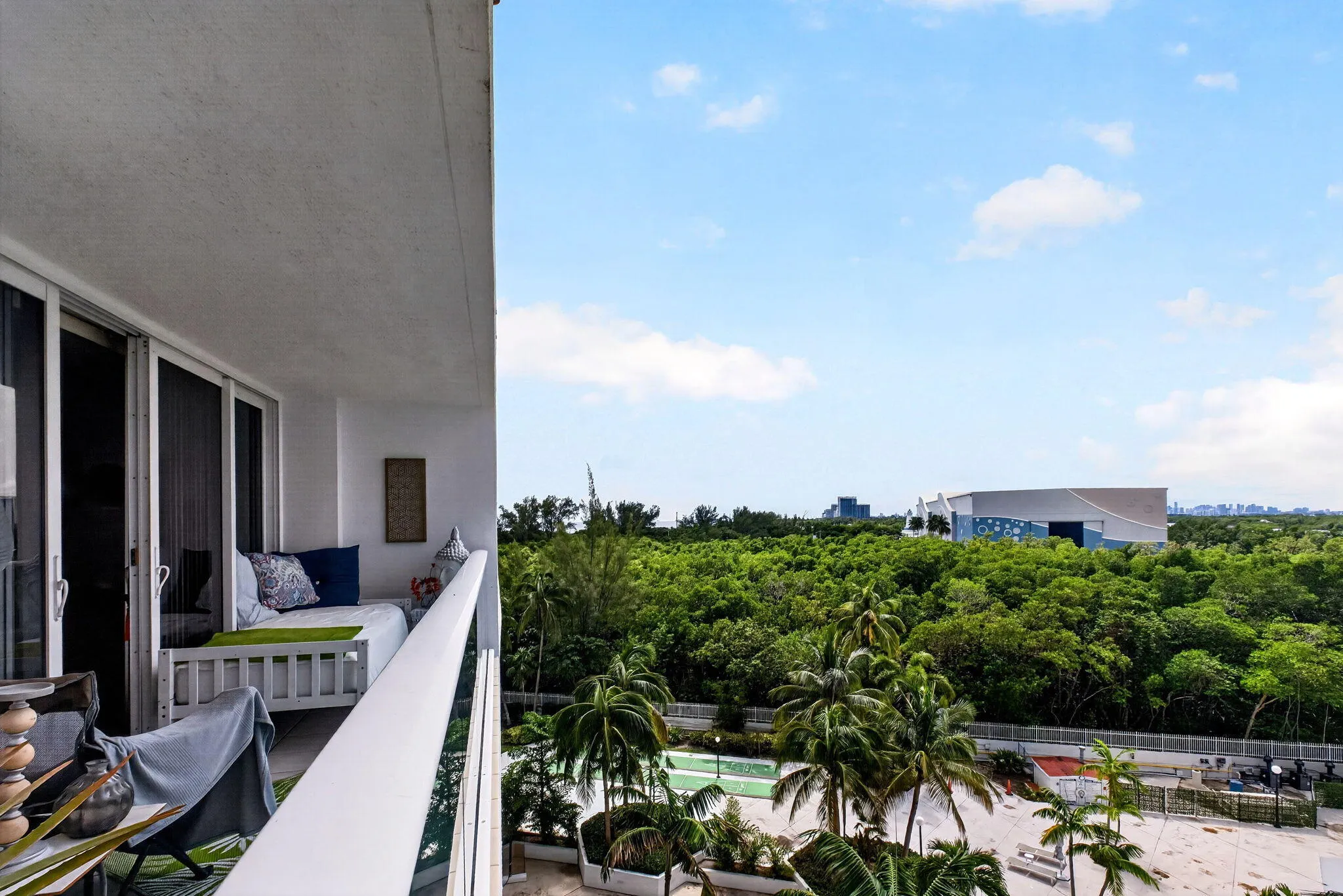 100 Bayview Drive #620