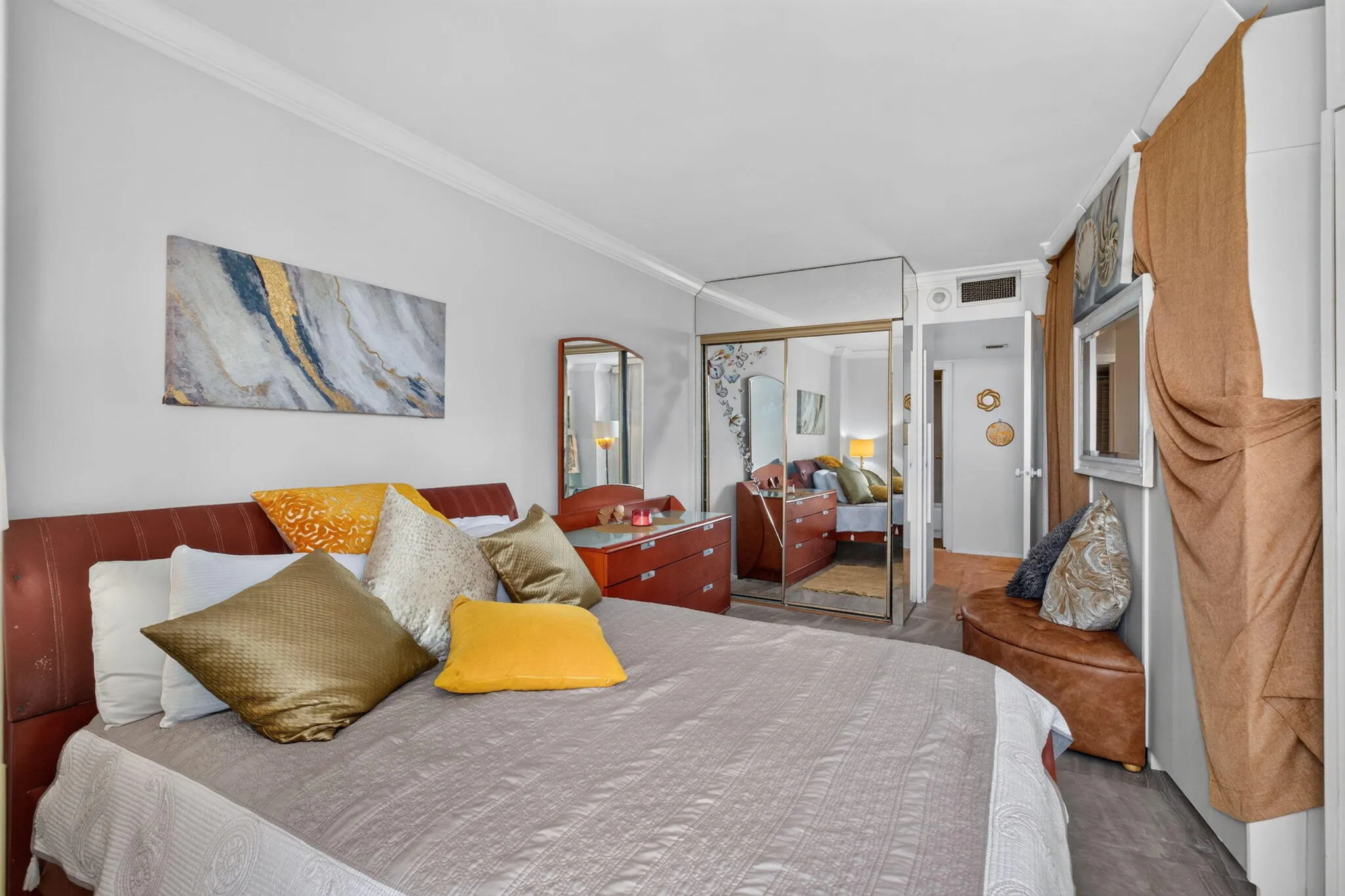 100 Bayview Drive #620