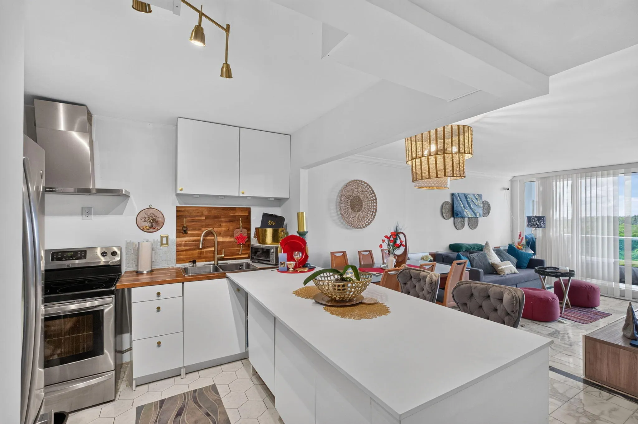 100 Bayview Drive #620