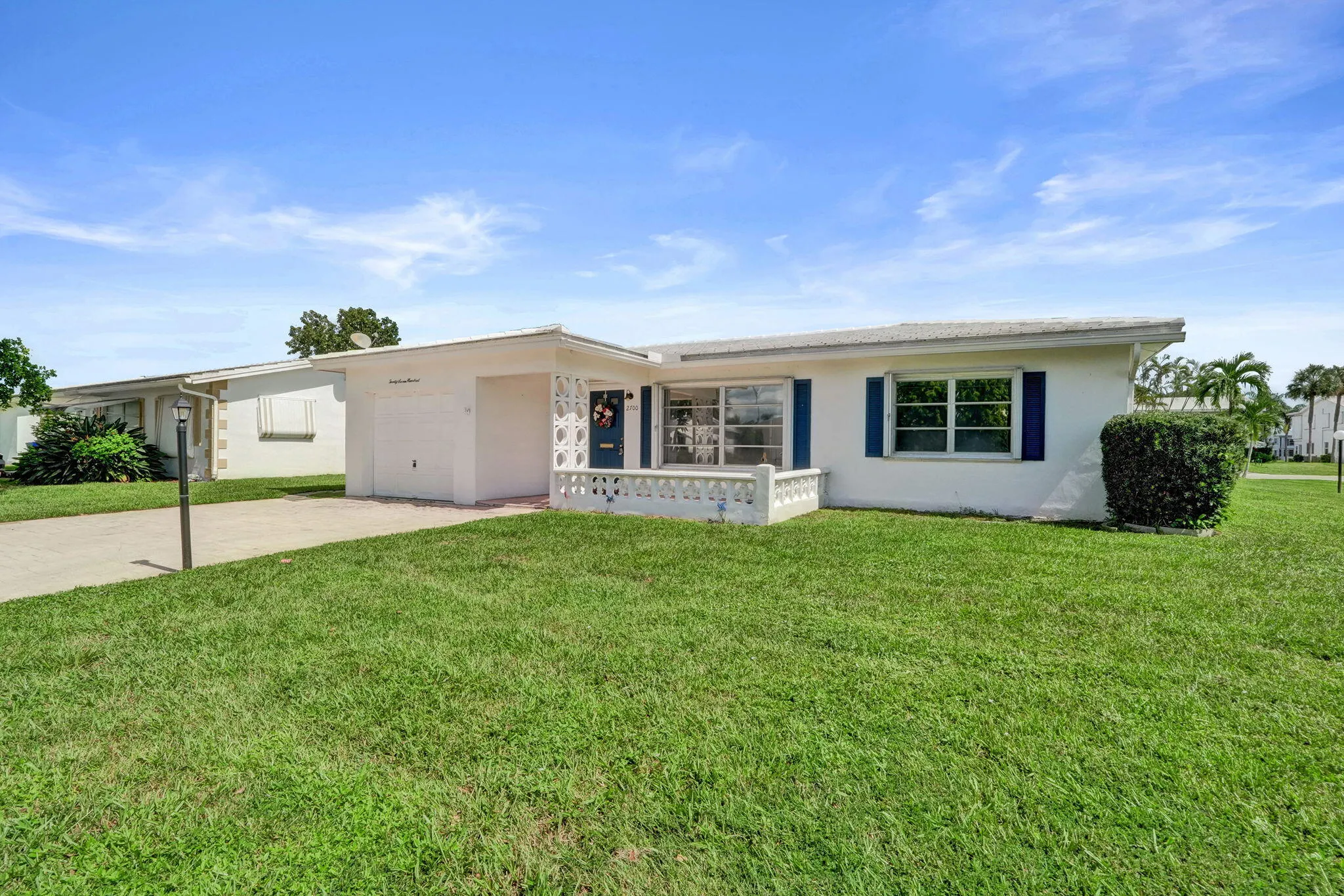 2700 NW 4TH Avenue