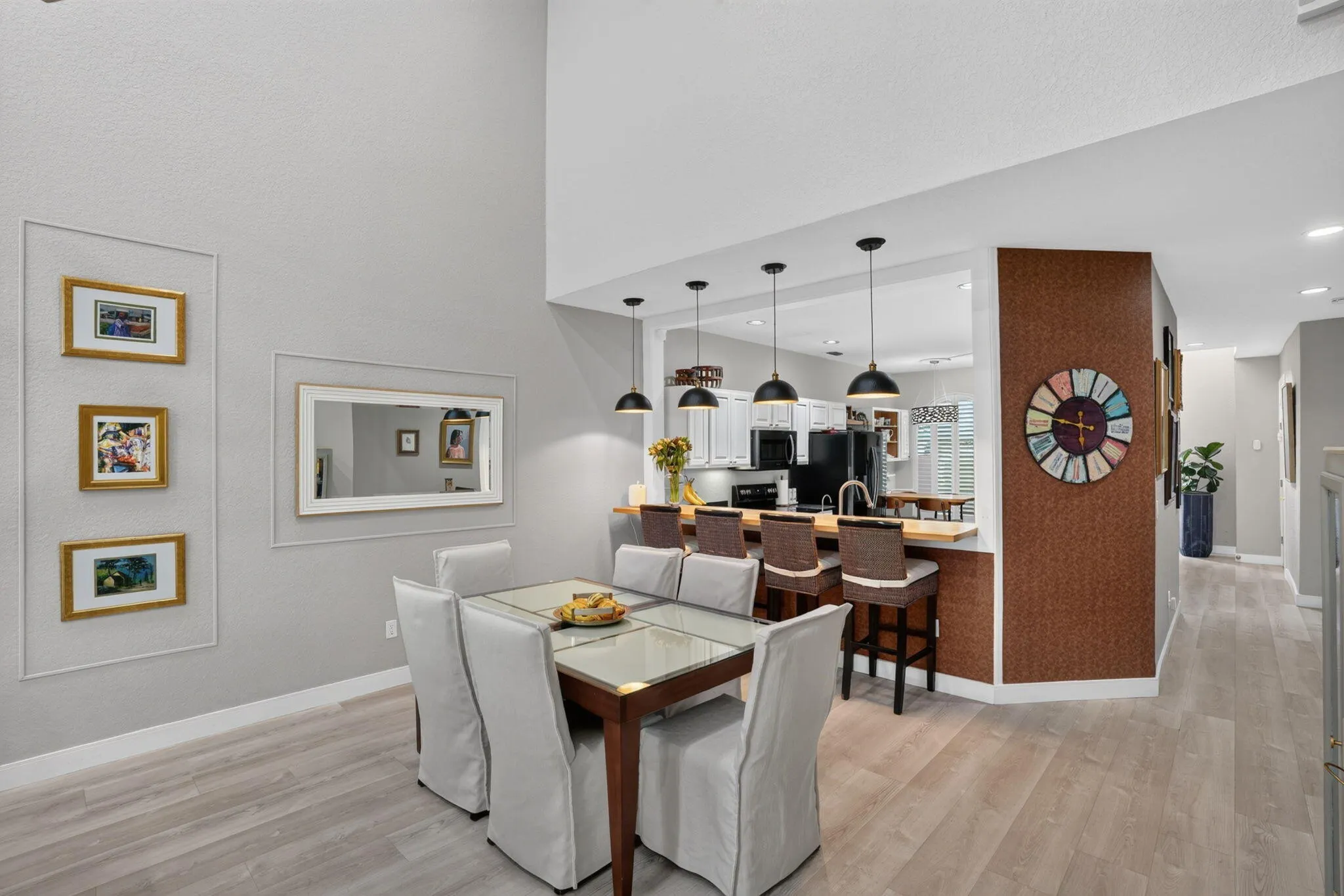 457 W PALM AIRE Drive