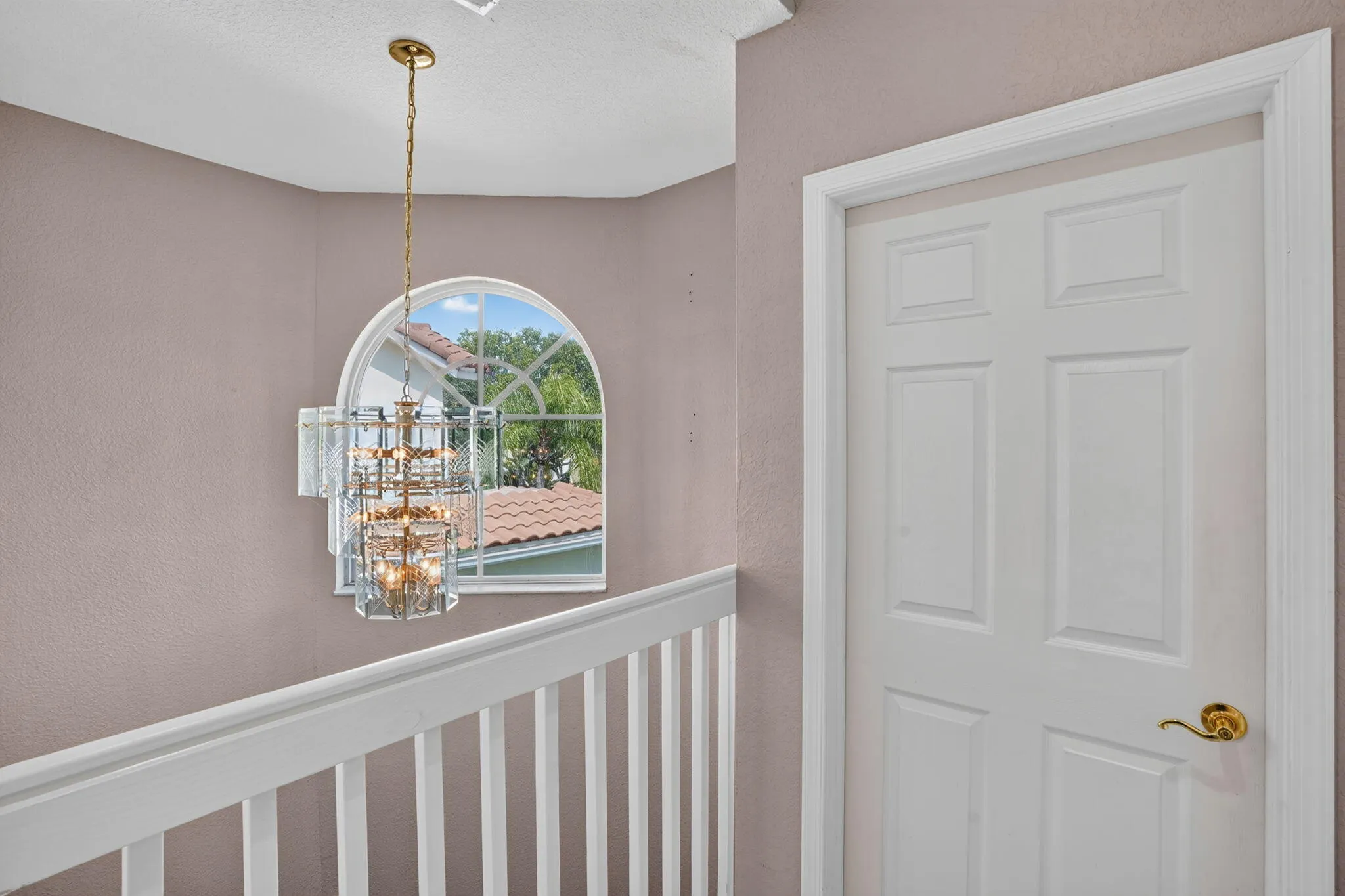 457 W PALM AIRE Drive