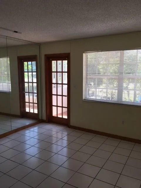 528 MERIDIAN Avenue #204