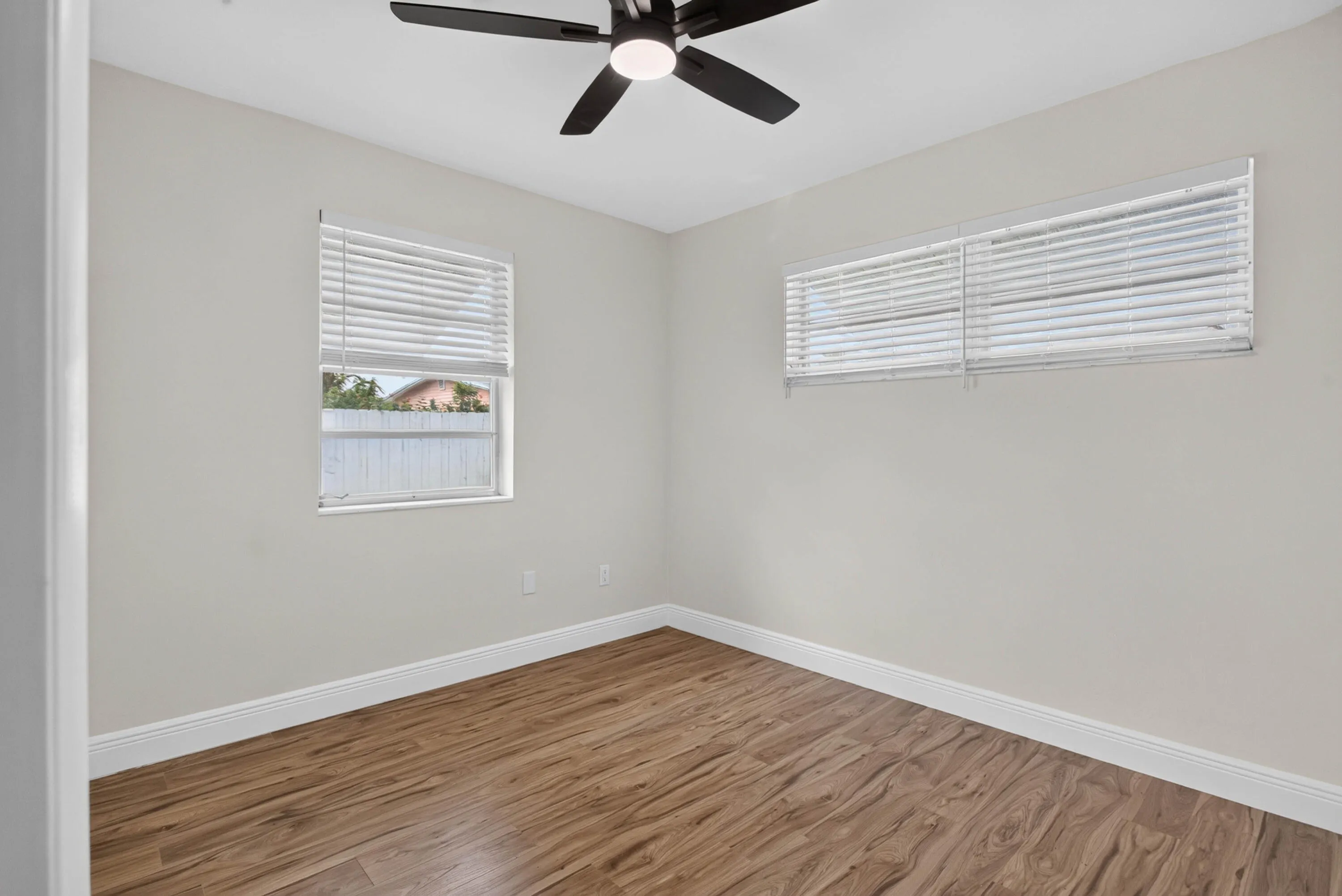 1624 NE 31ST Court