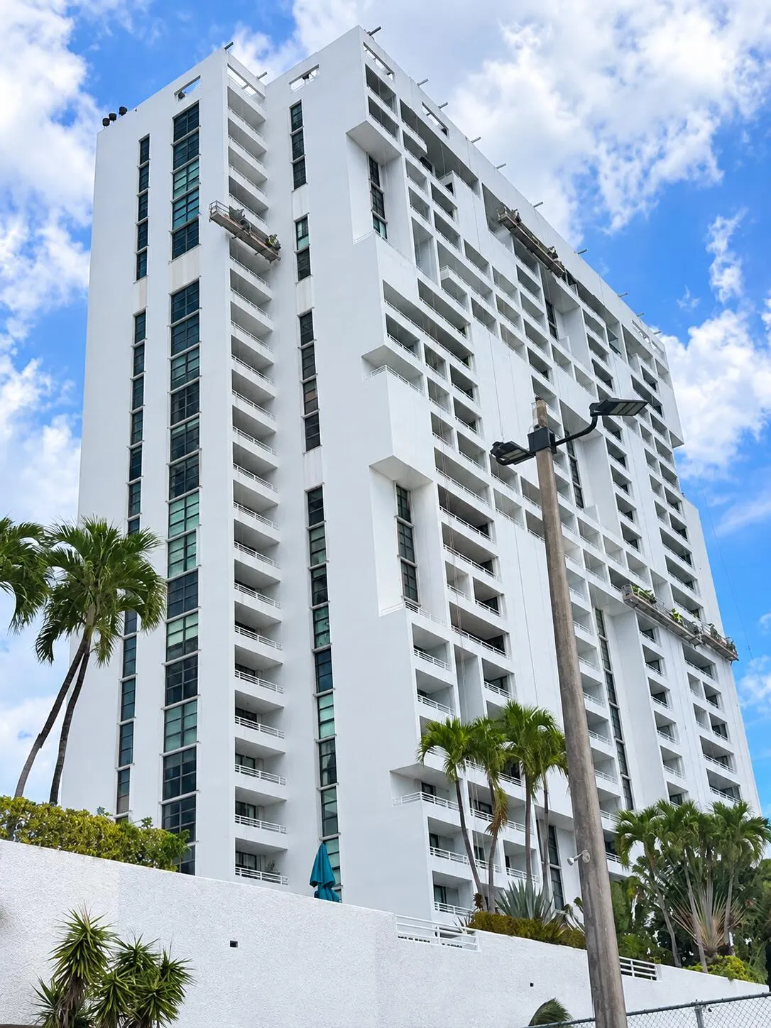 20355 NE 34 Court #828