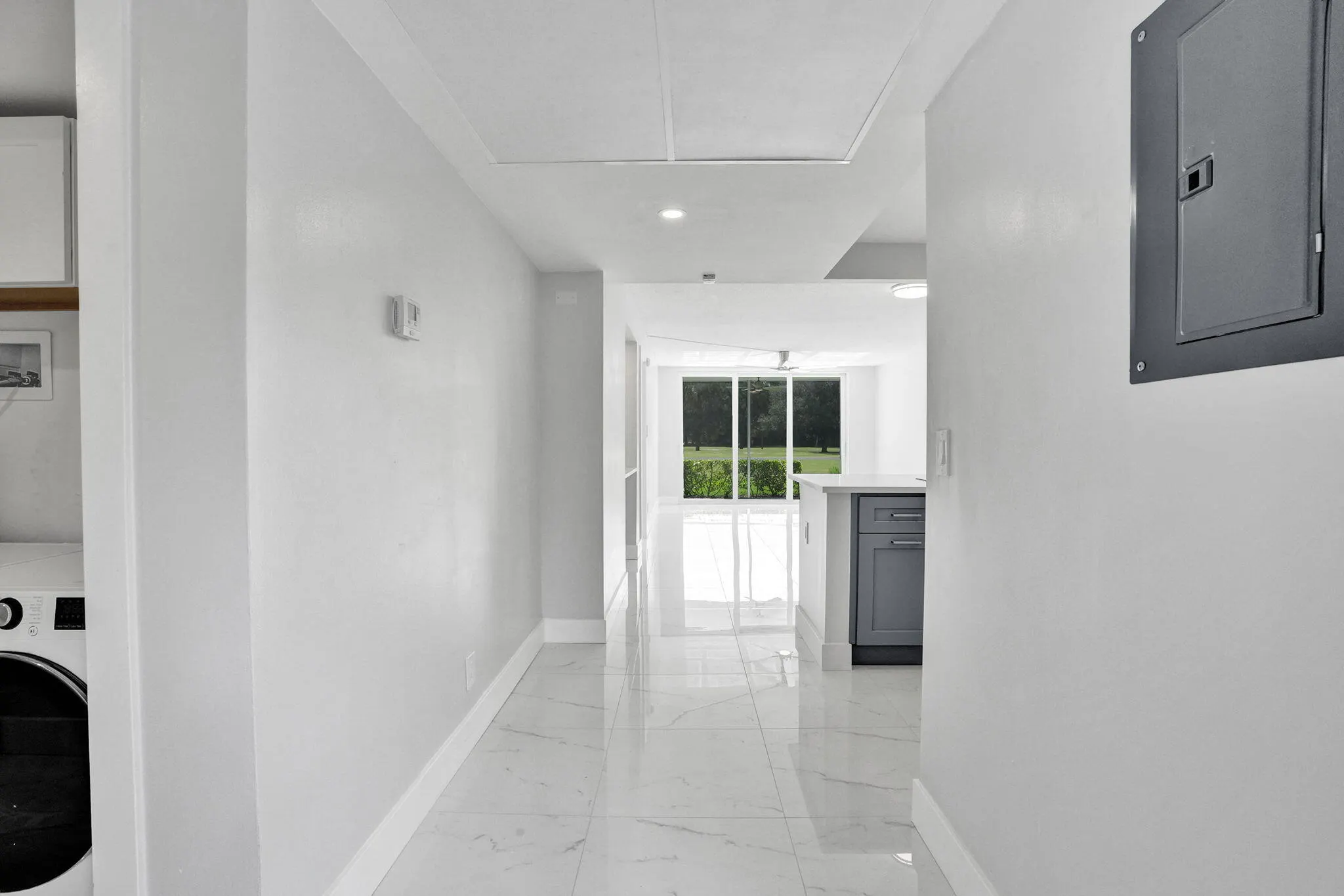 575 OAKS Lane #104