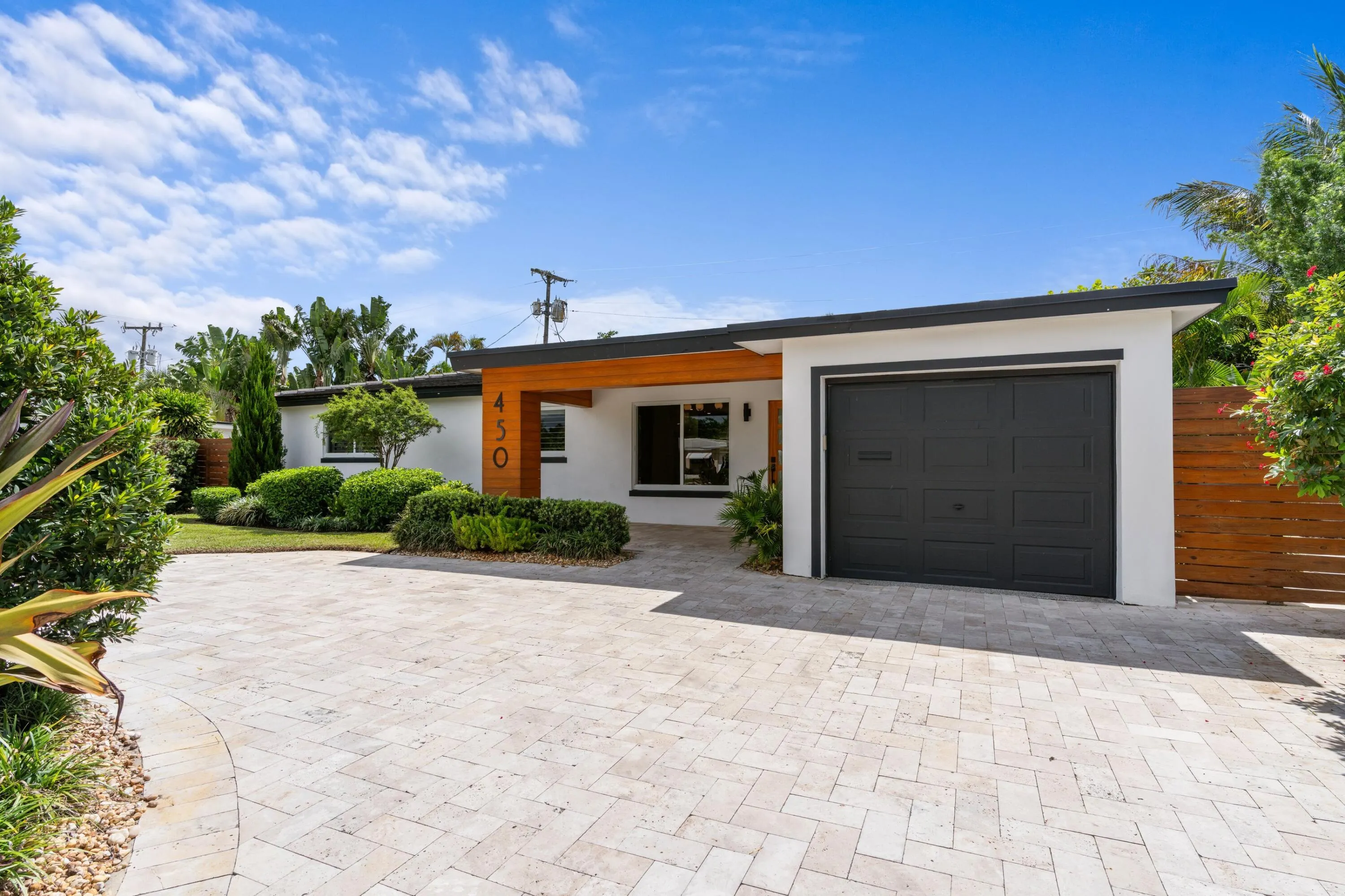 450 NE 5TH Circle