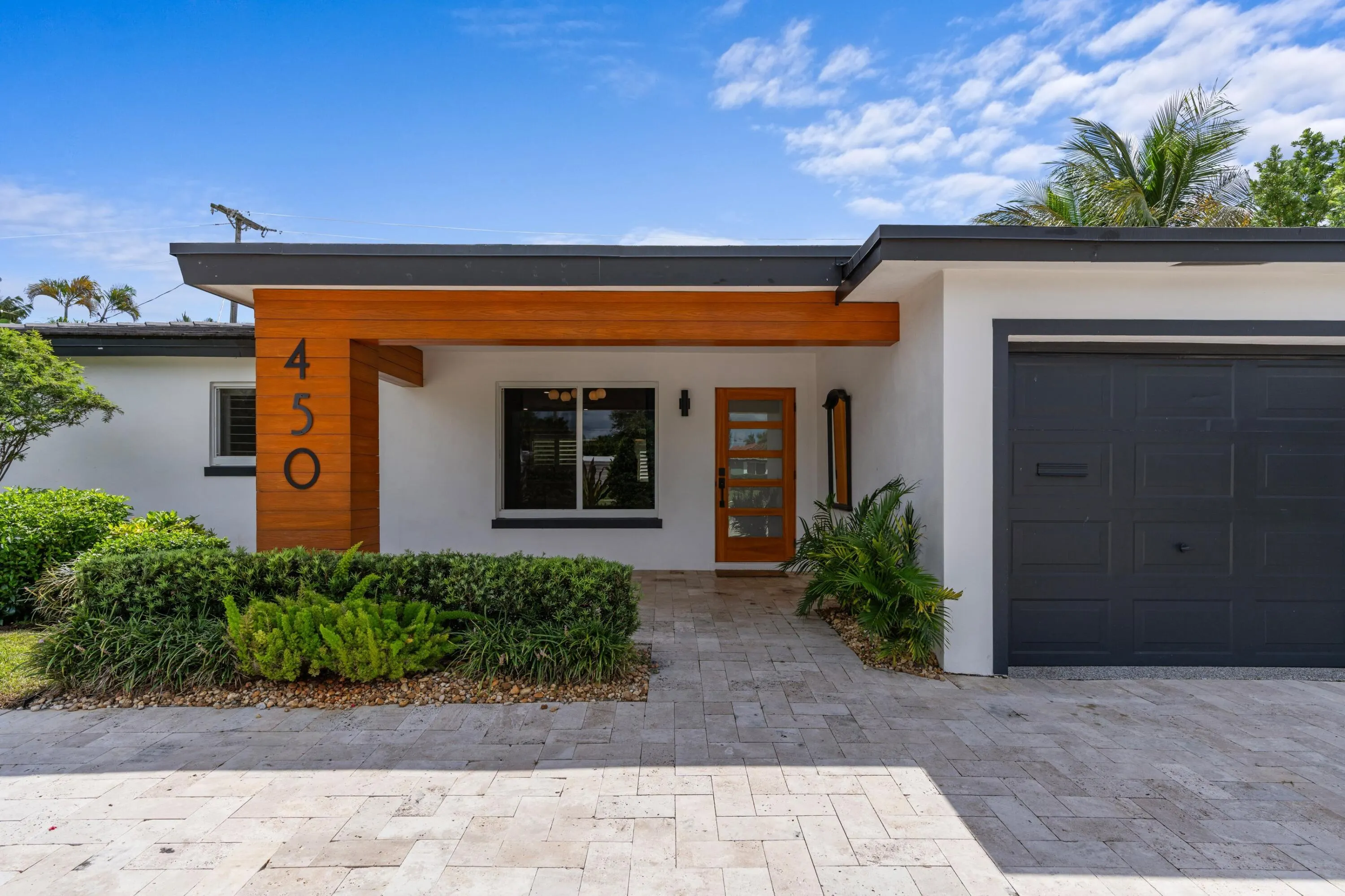 450 NE 5TH Circle