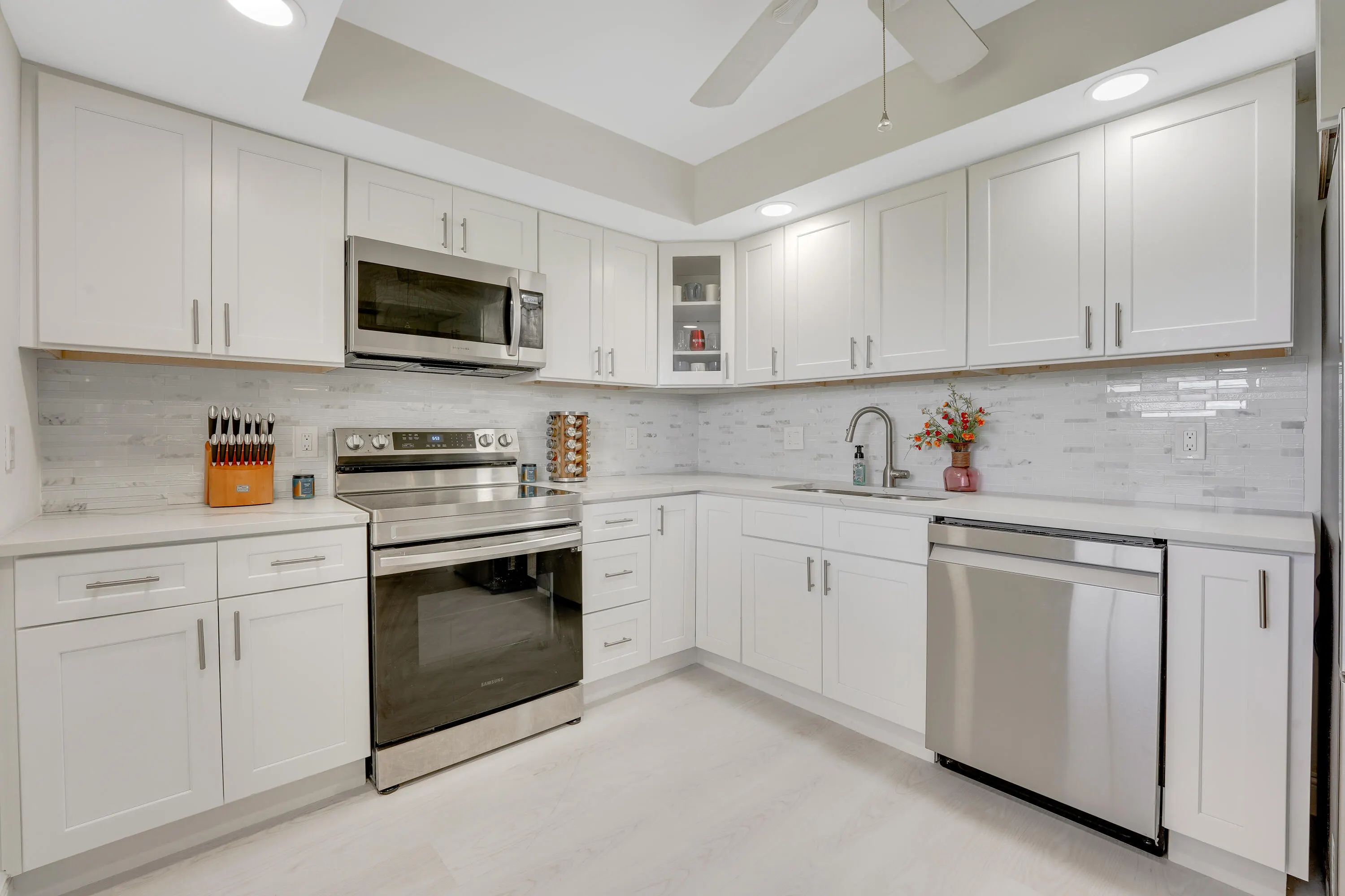 3800 OAKS CLUBHOUSE Drive #503