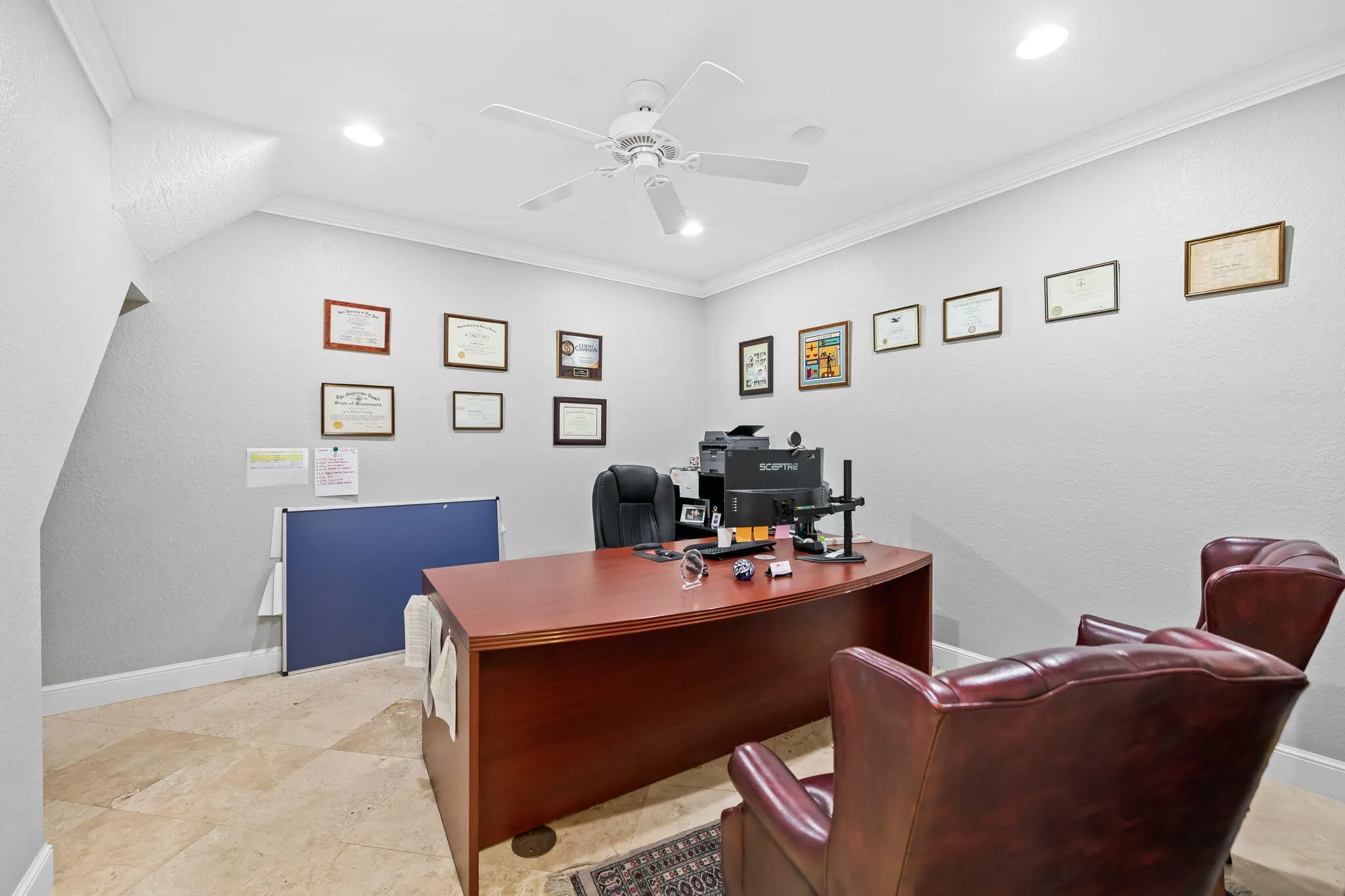 2211 Davie Blvd