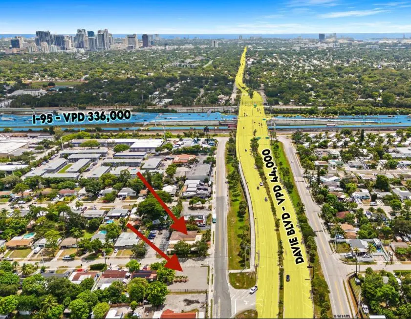 2211 Davie Blvd
