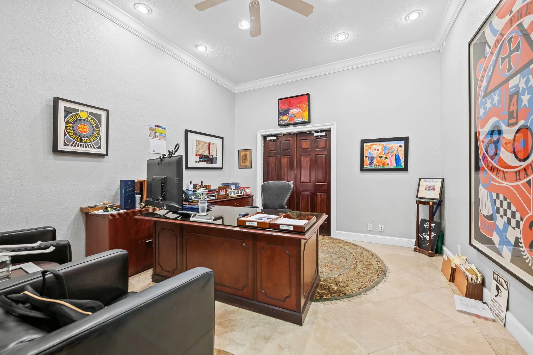 2211 Davie Blvd