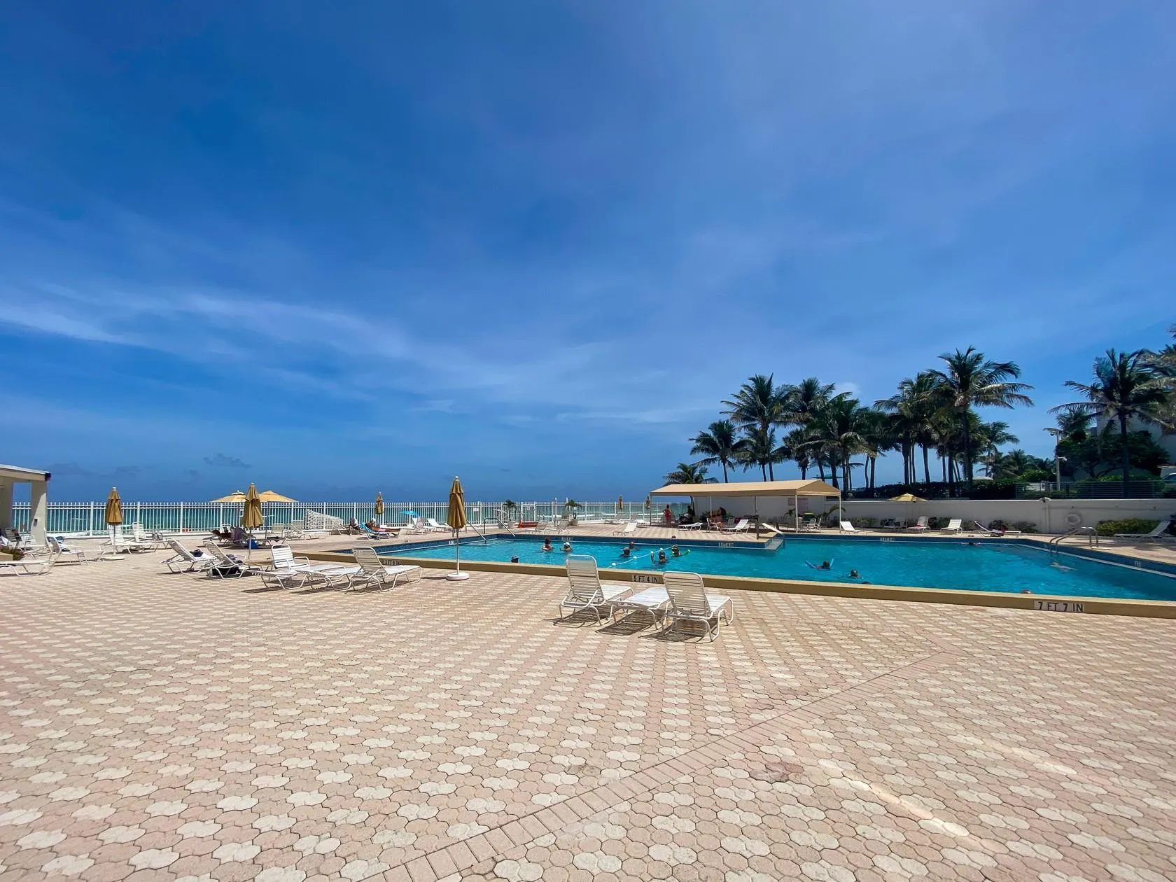 3505 S OCEAN Drive #806