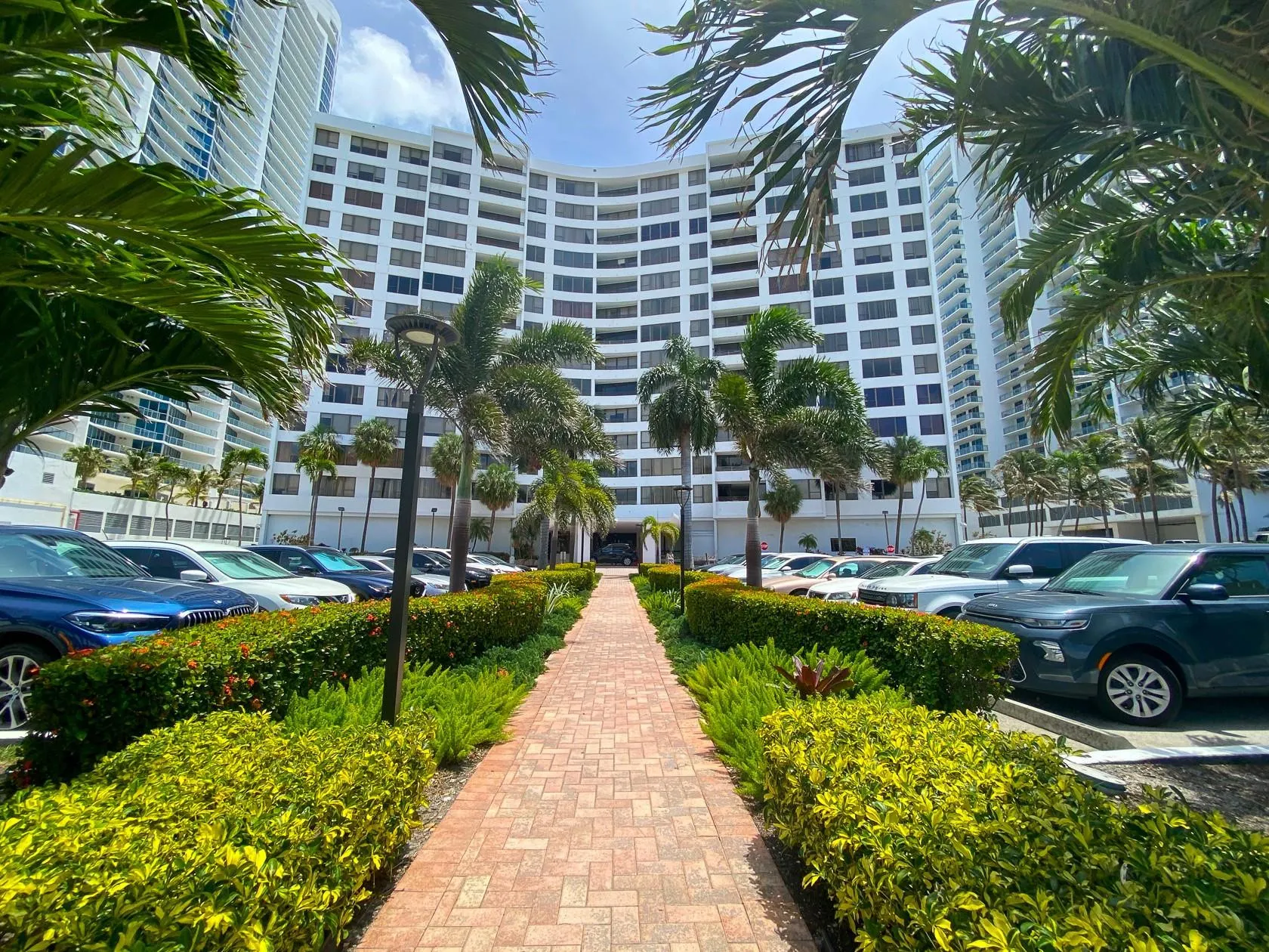 3505 S OCEAN Drive #806