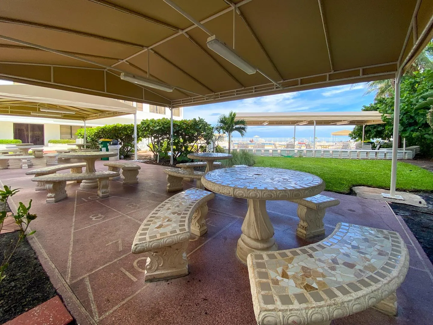 3505 S OCEAN Drive #806