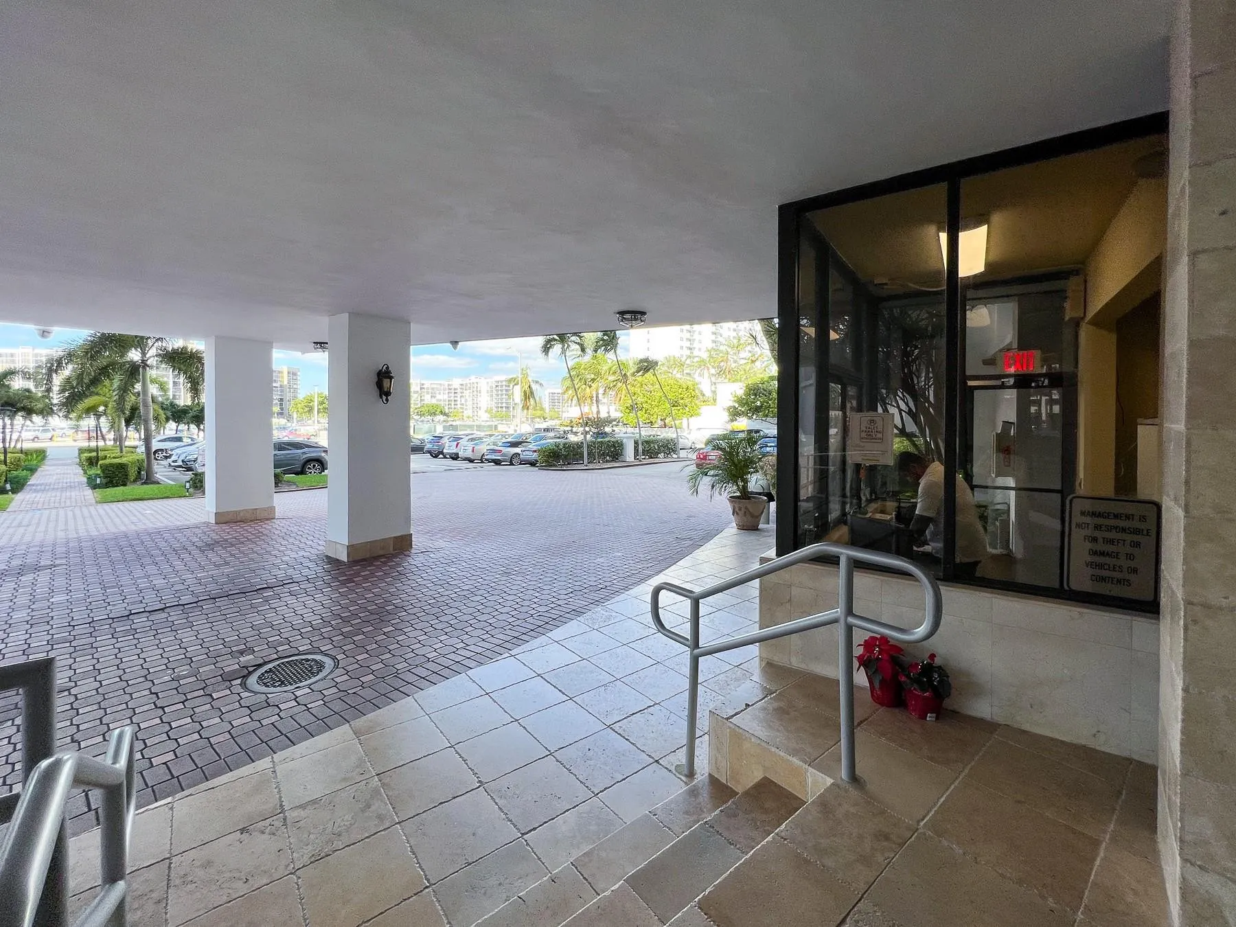 3505 S OCEAN Drive #806