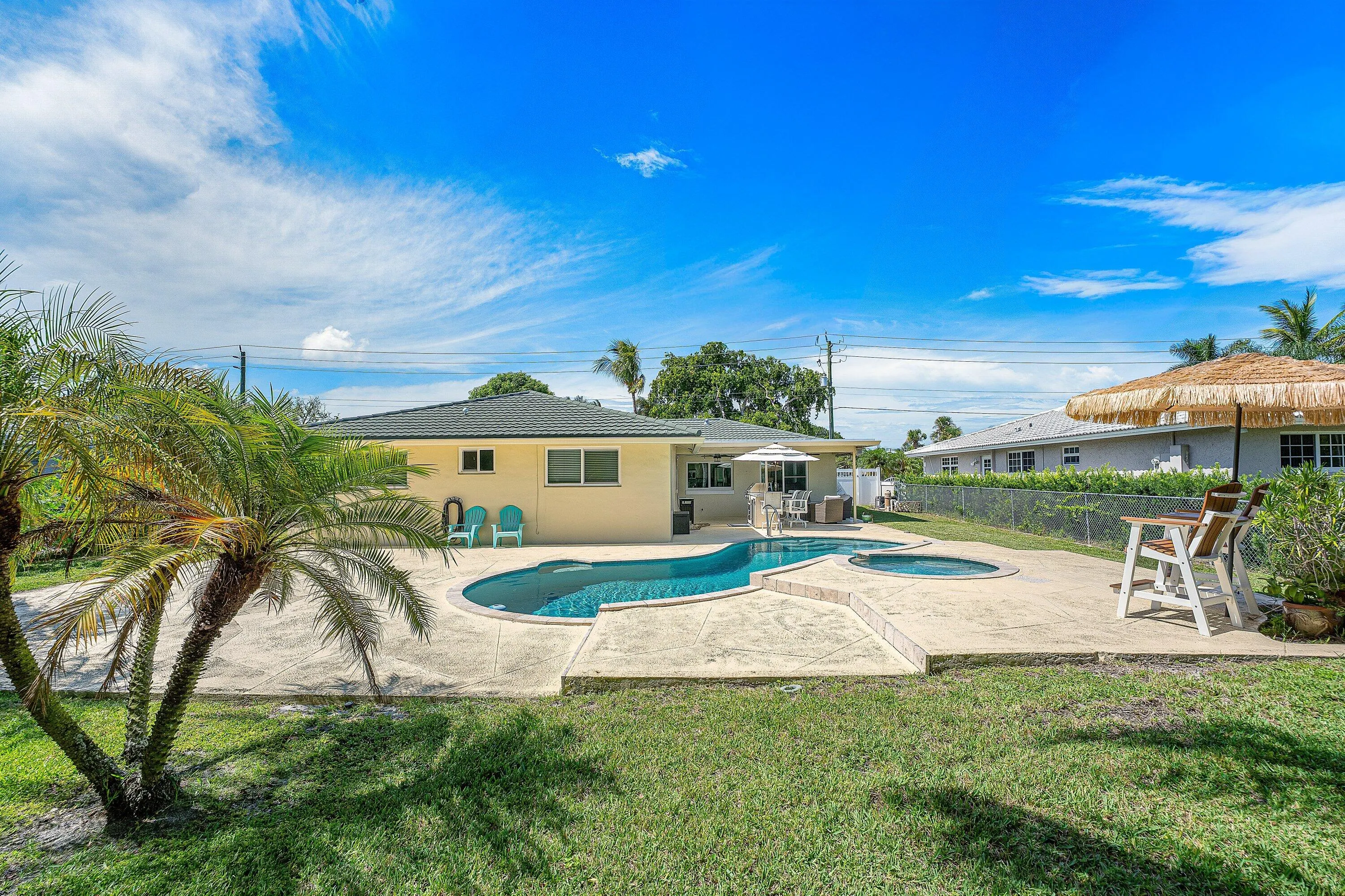 4520 NW 5TH Avenue