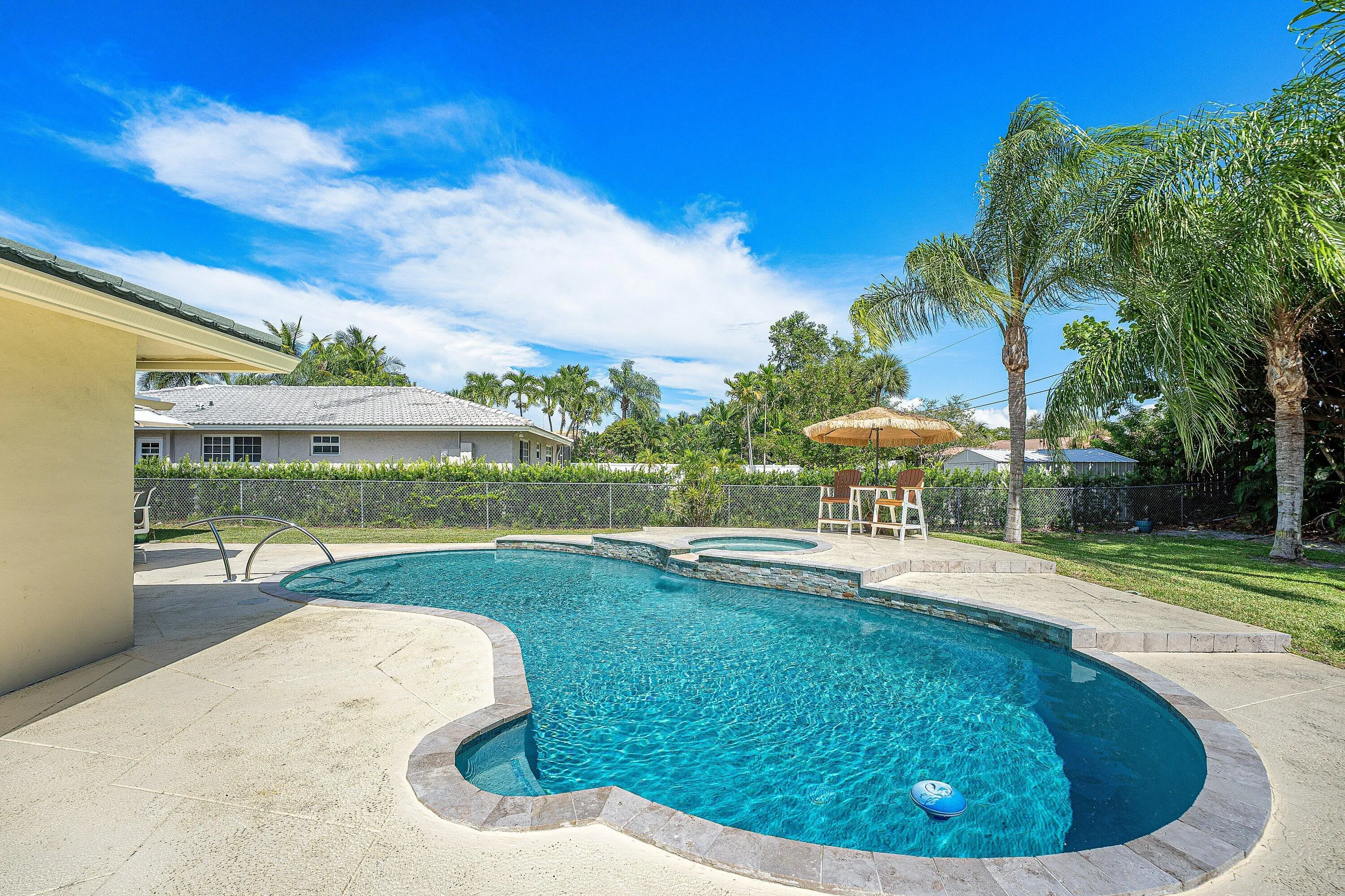 4520 NW 5TH Avenue