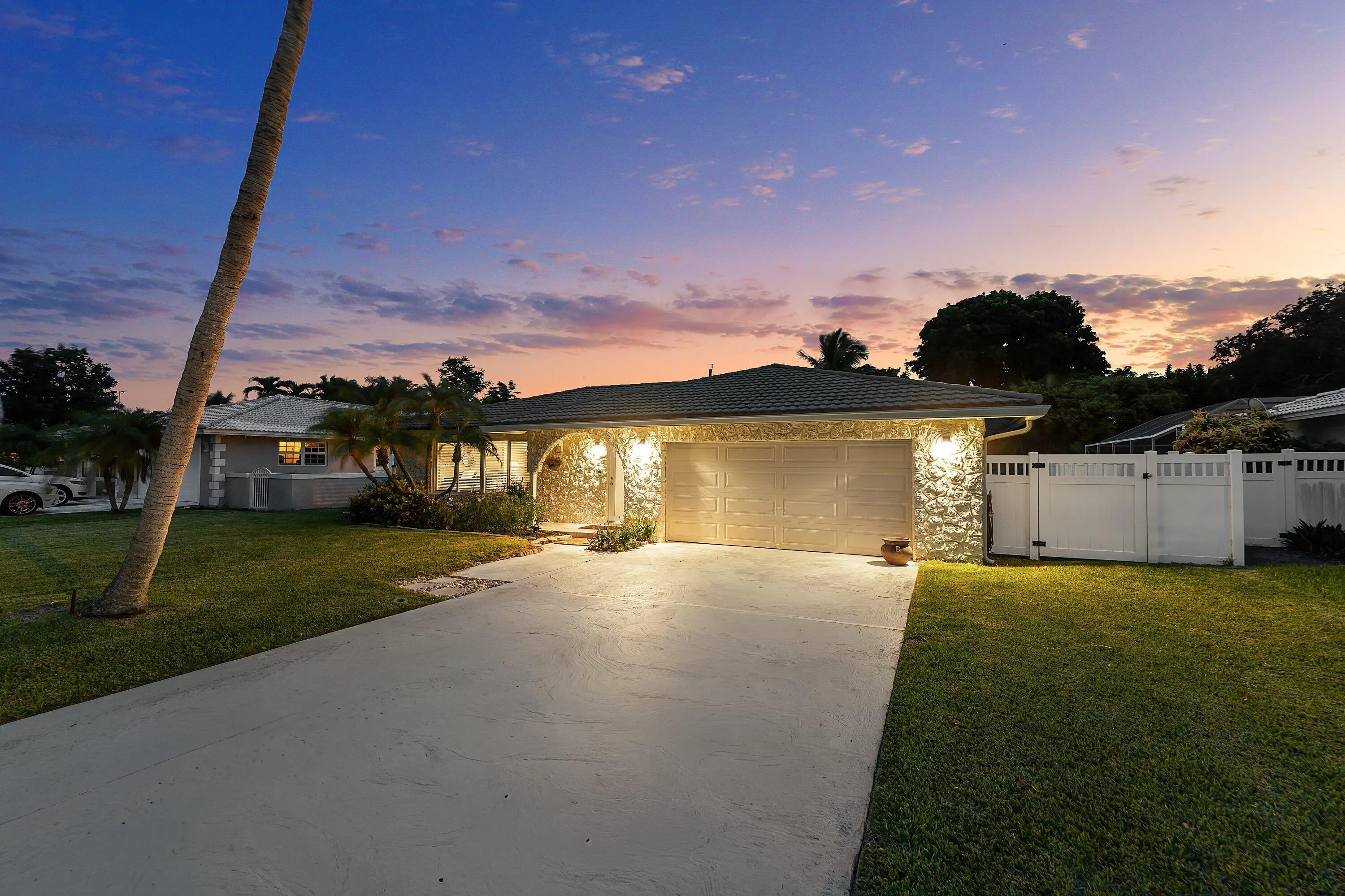 4520 NW 5TH Avenue