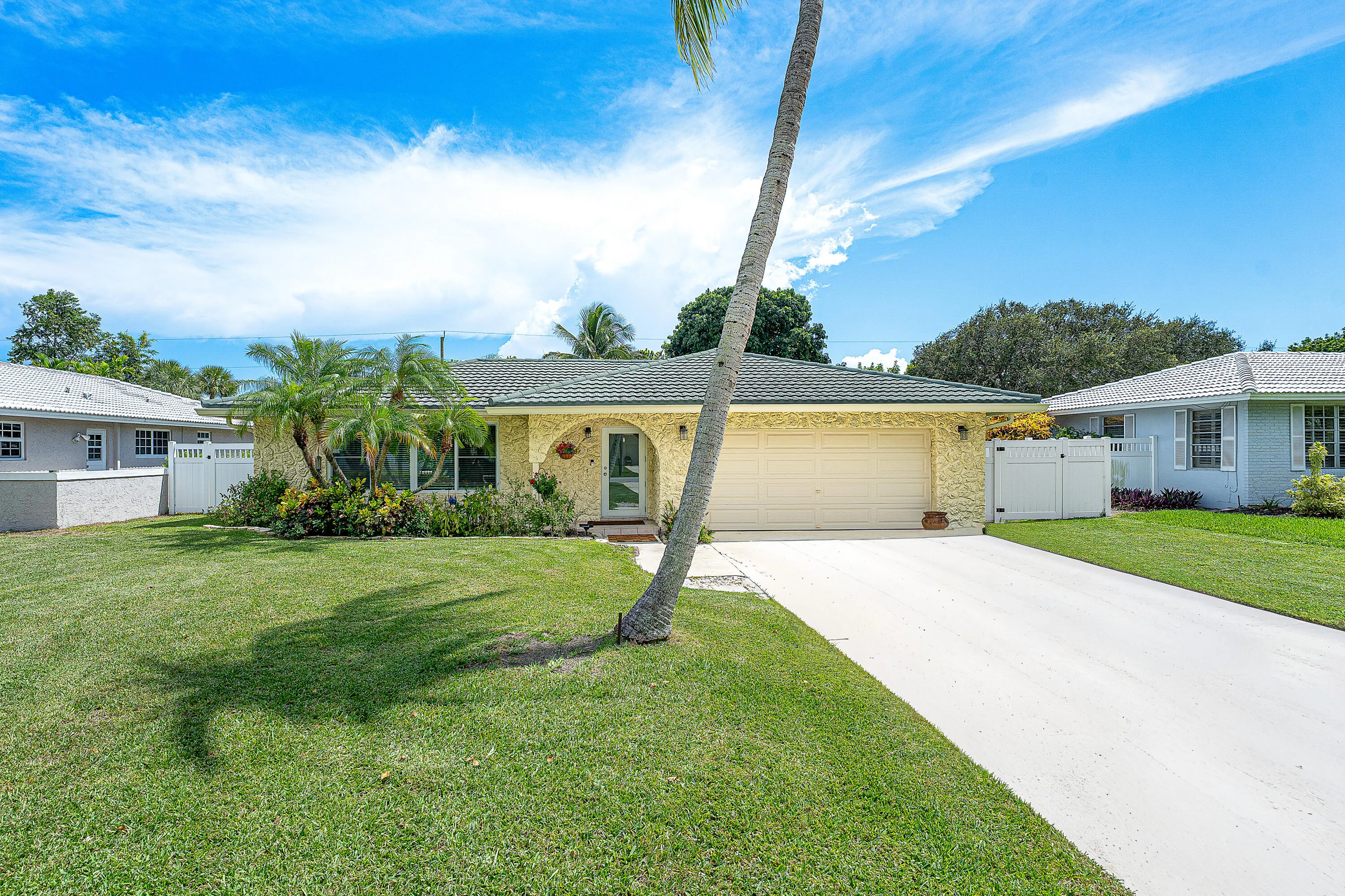 4520 NW 5TH Avenue