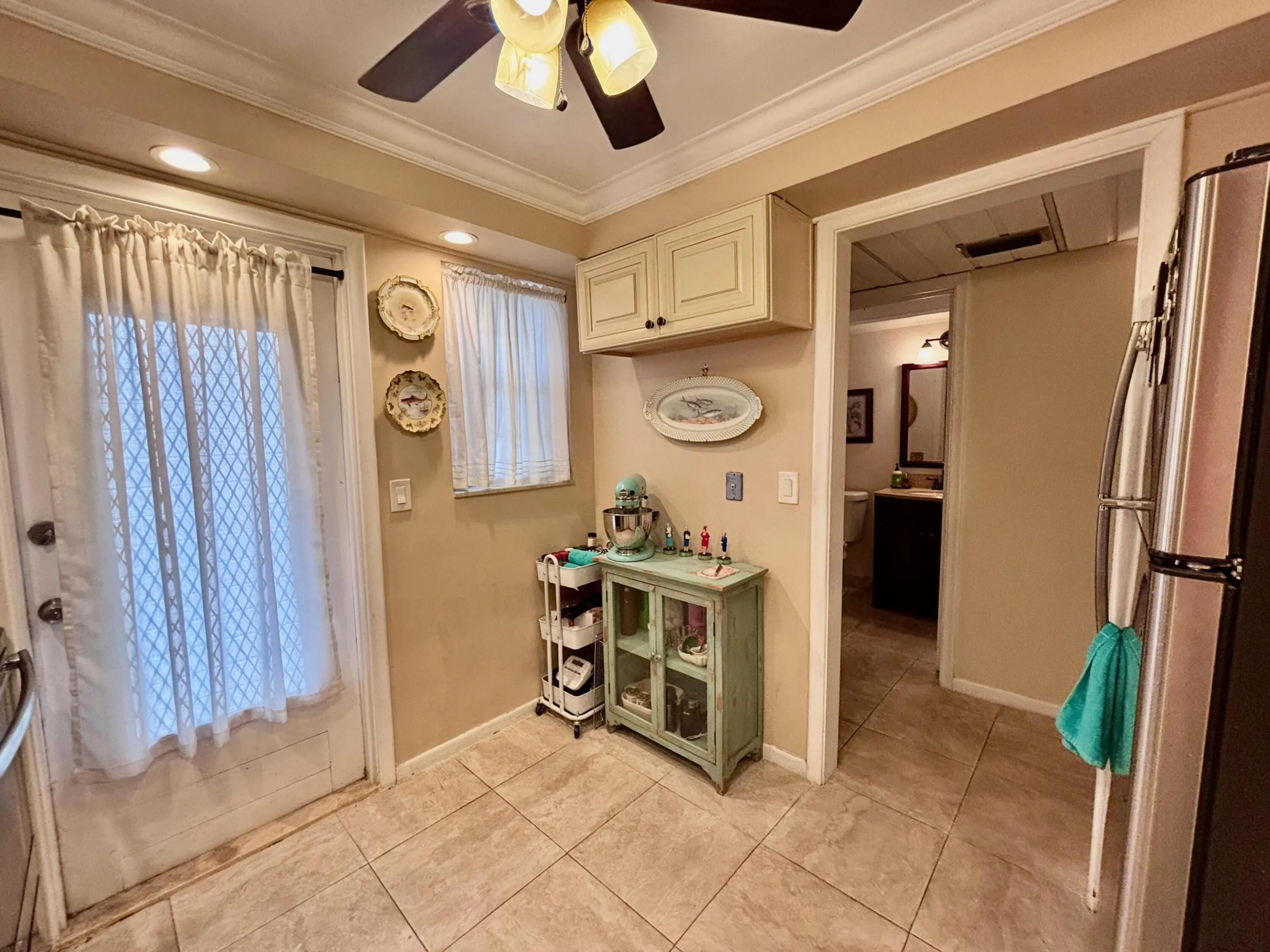 400 NE 20TH Street #B208