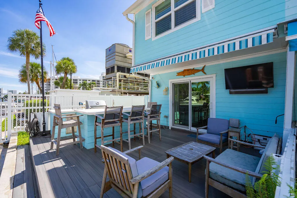 2803 NE 15TH Street #2803