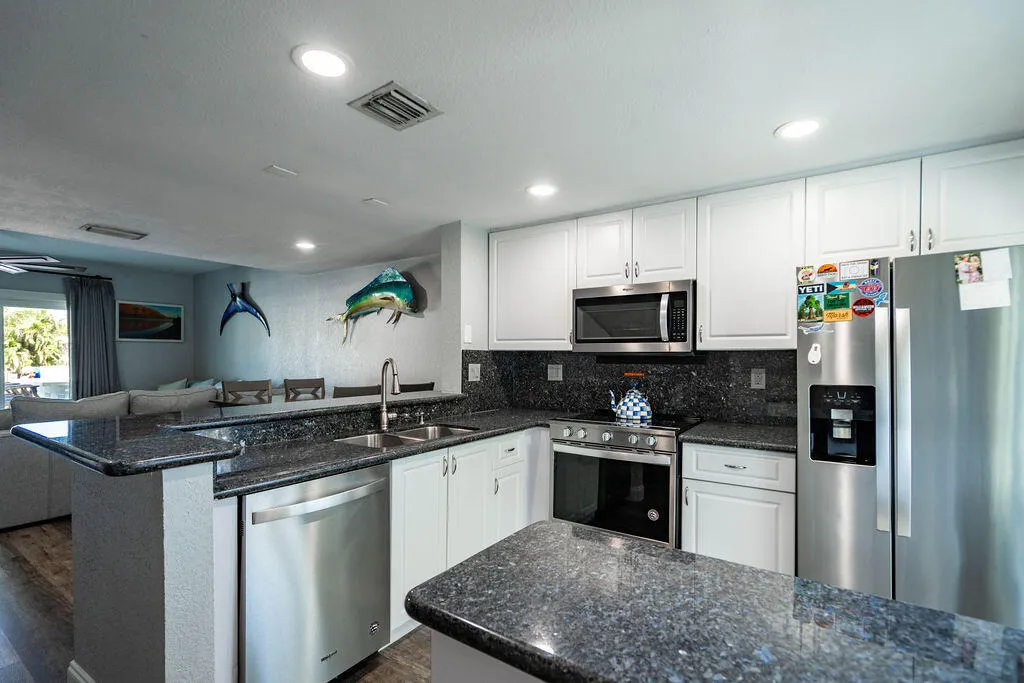 2803 NE 15TH Street #2803