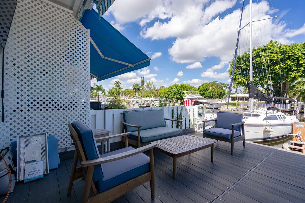 2803 NE 15TH Street #2803