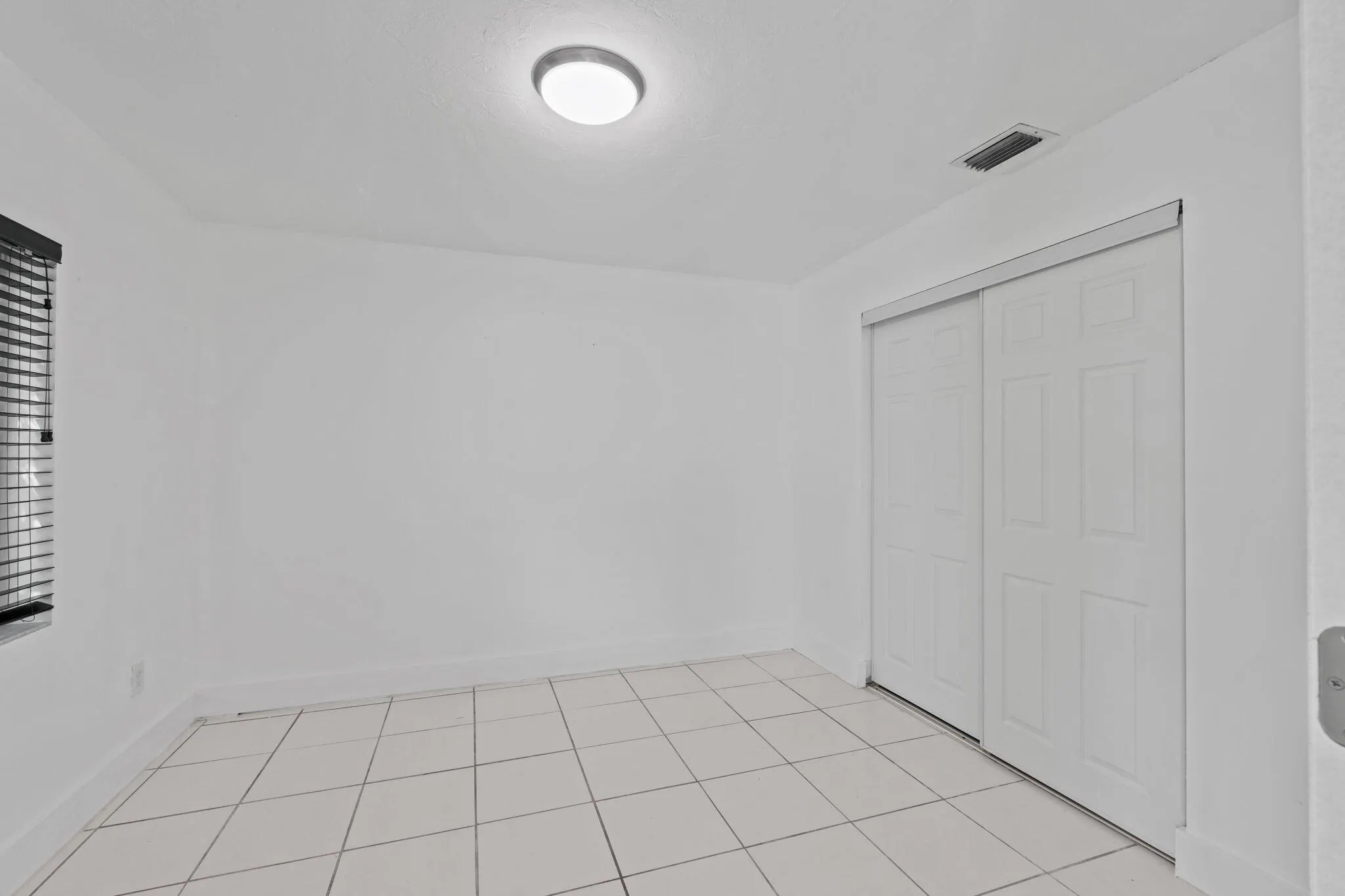 1823 SW 22ND Street