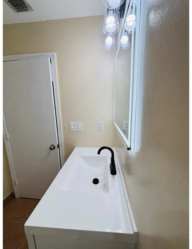 224 NE 19th Avenue #1