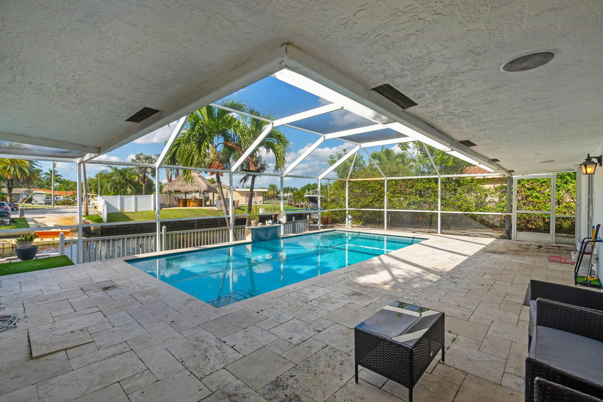 421 SW 18TH Street