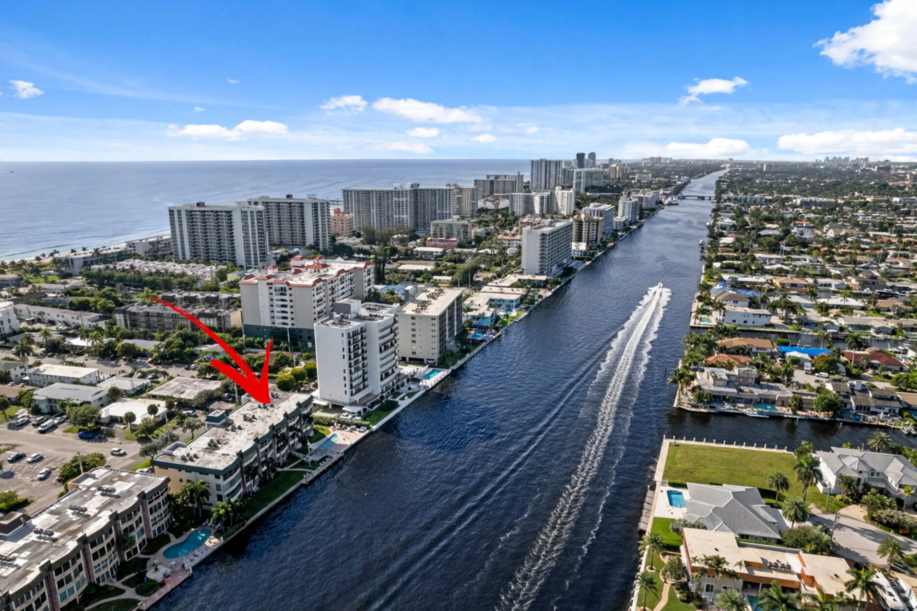 711 N RIVERSIDE Drive #401