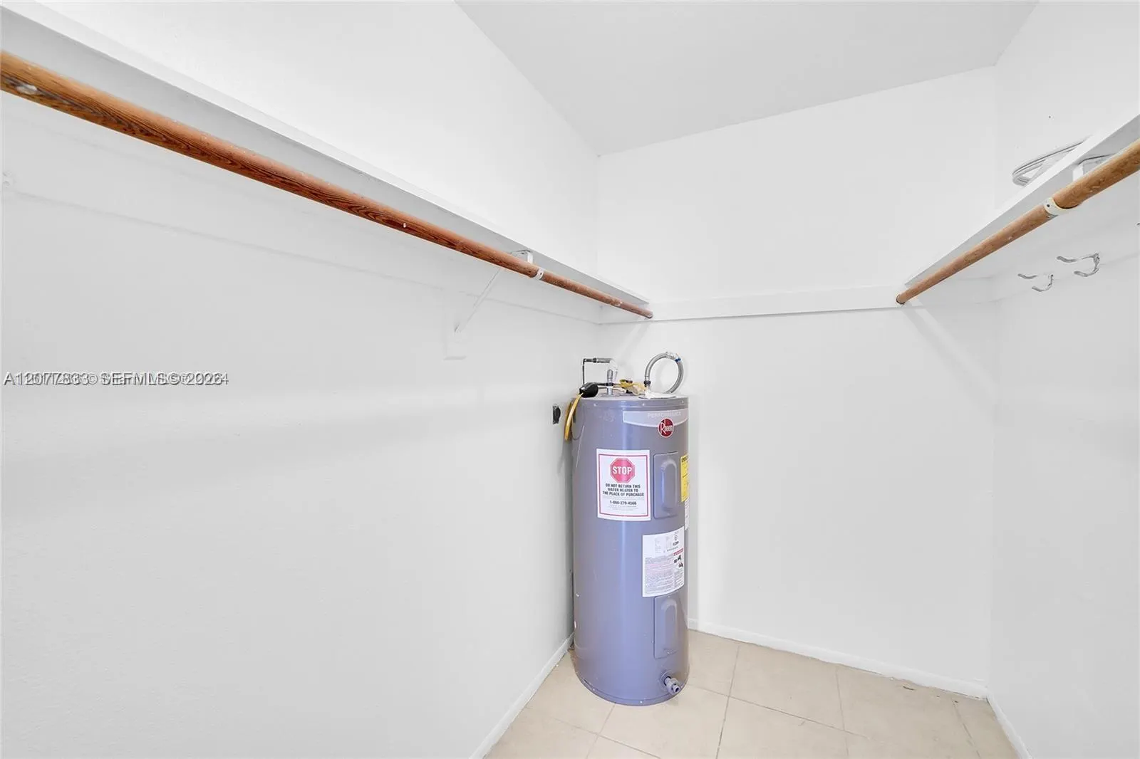 1050 E SAMPLE Road #309