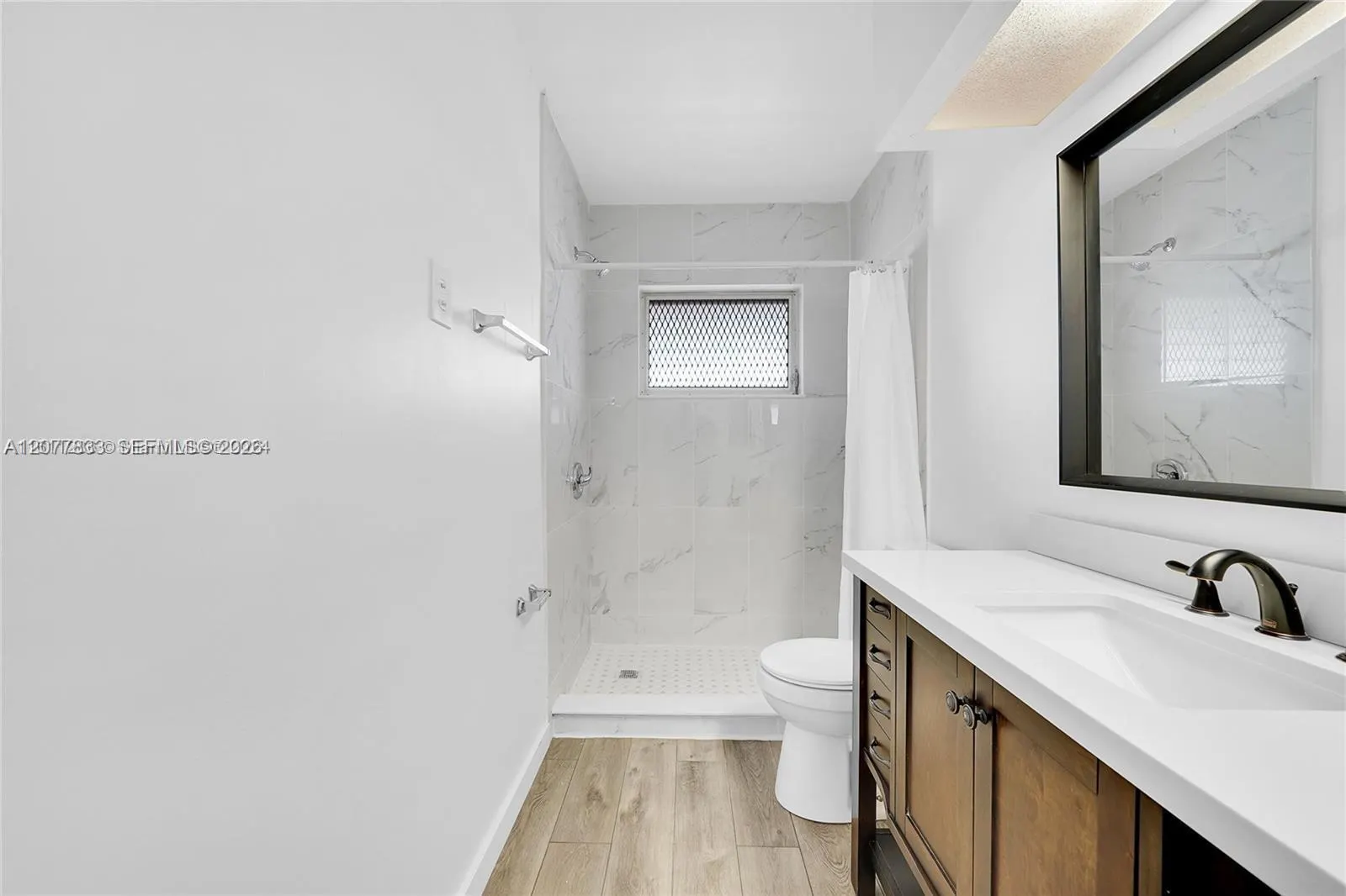 1050 E SAMPLE Road #309