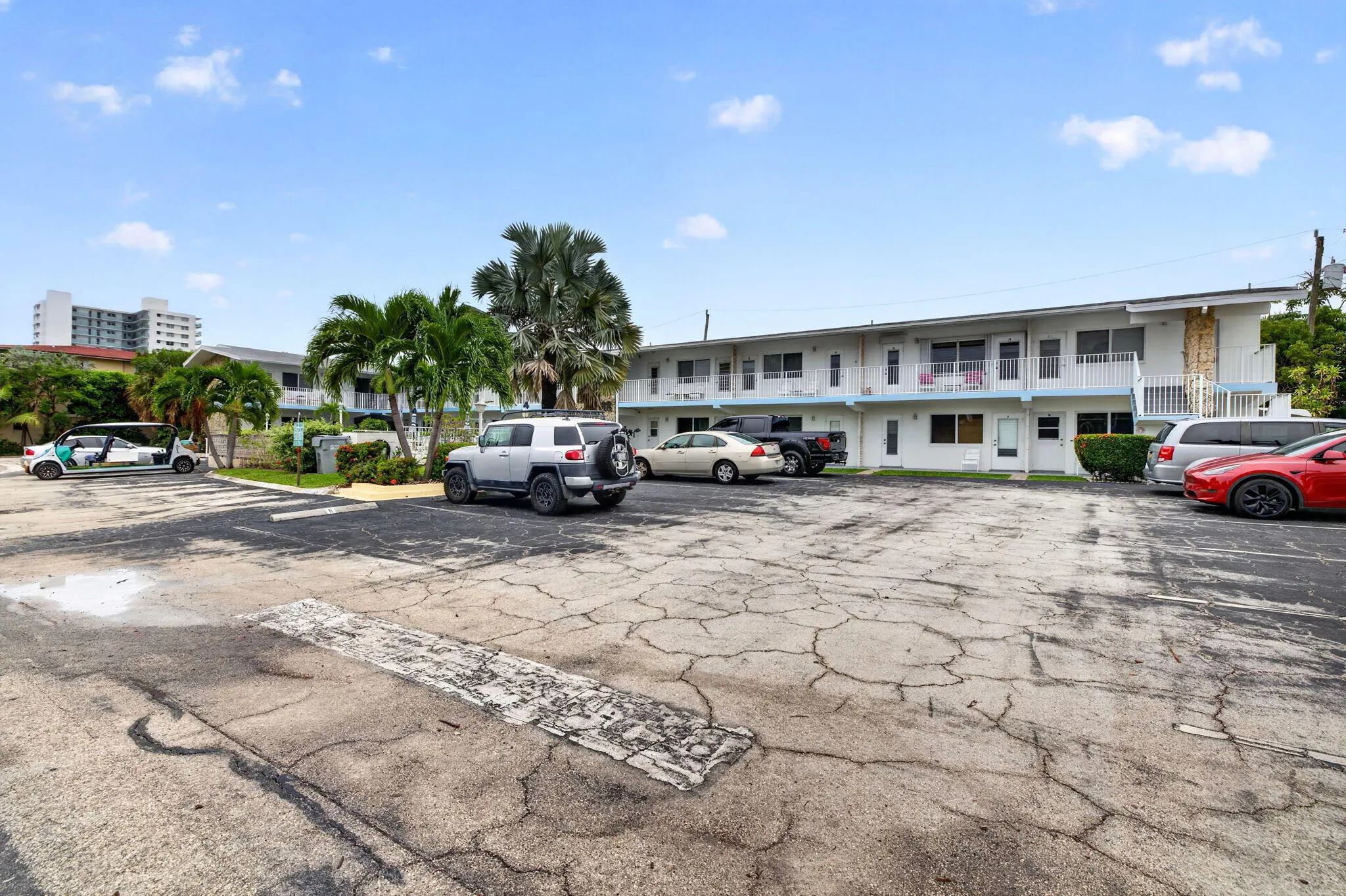 3232 Canal Drive