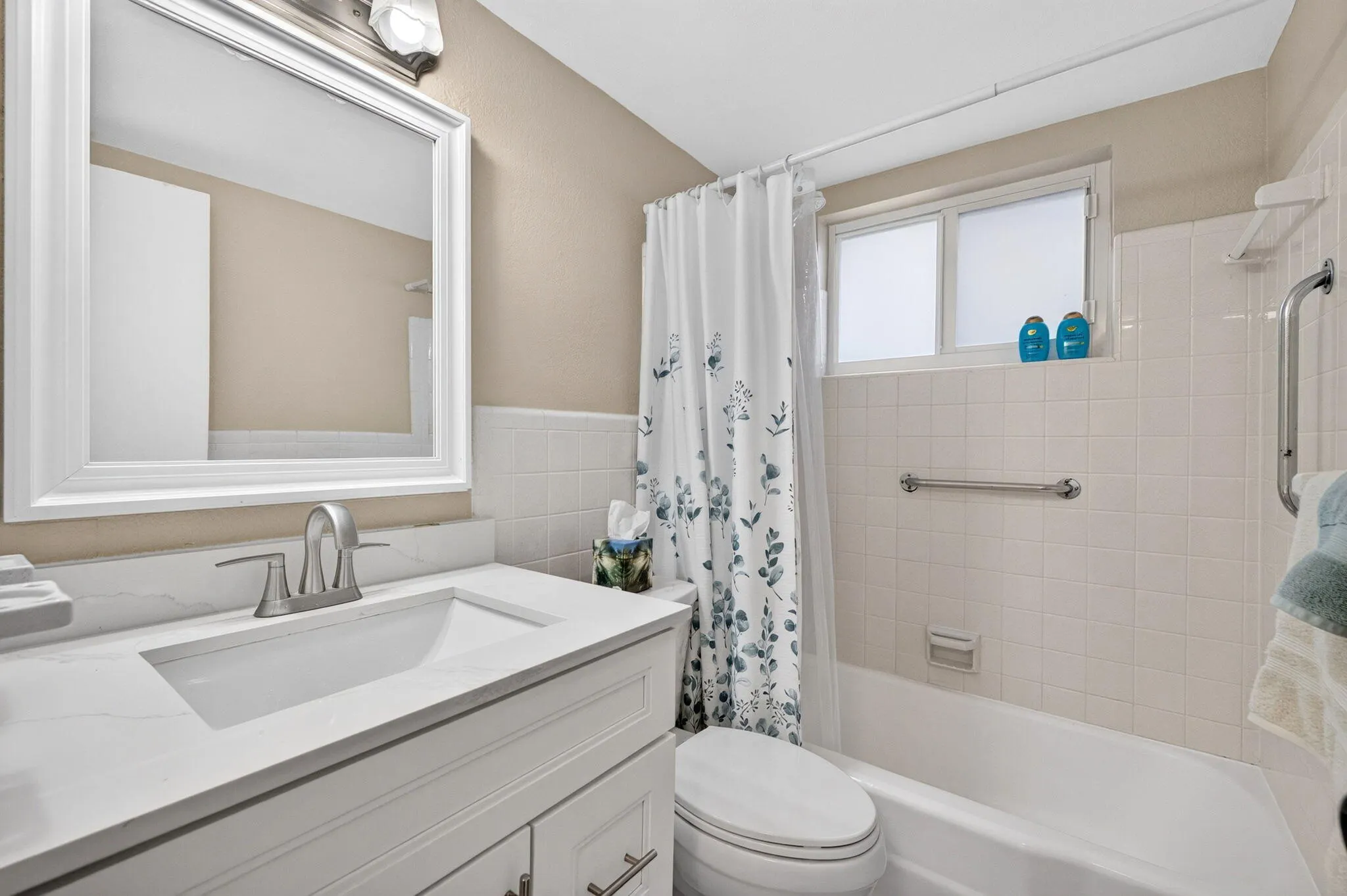 3232 Canal Drive