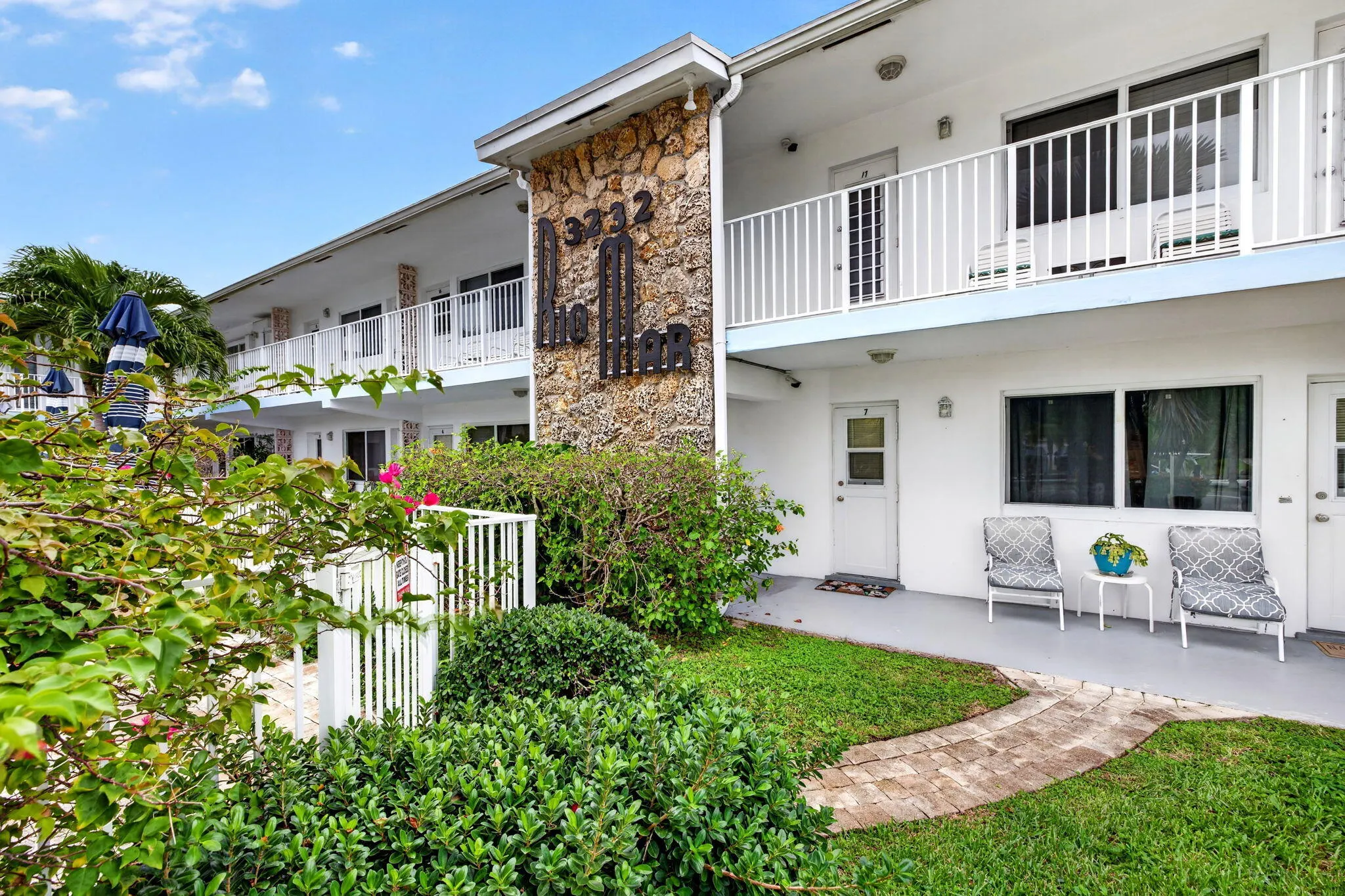 3232 Canal Drive