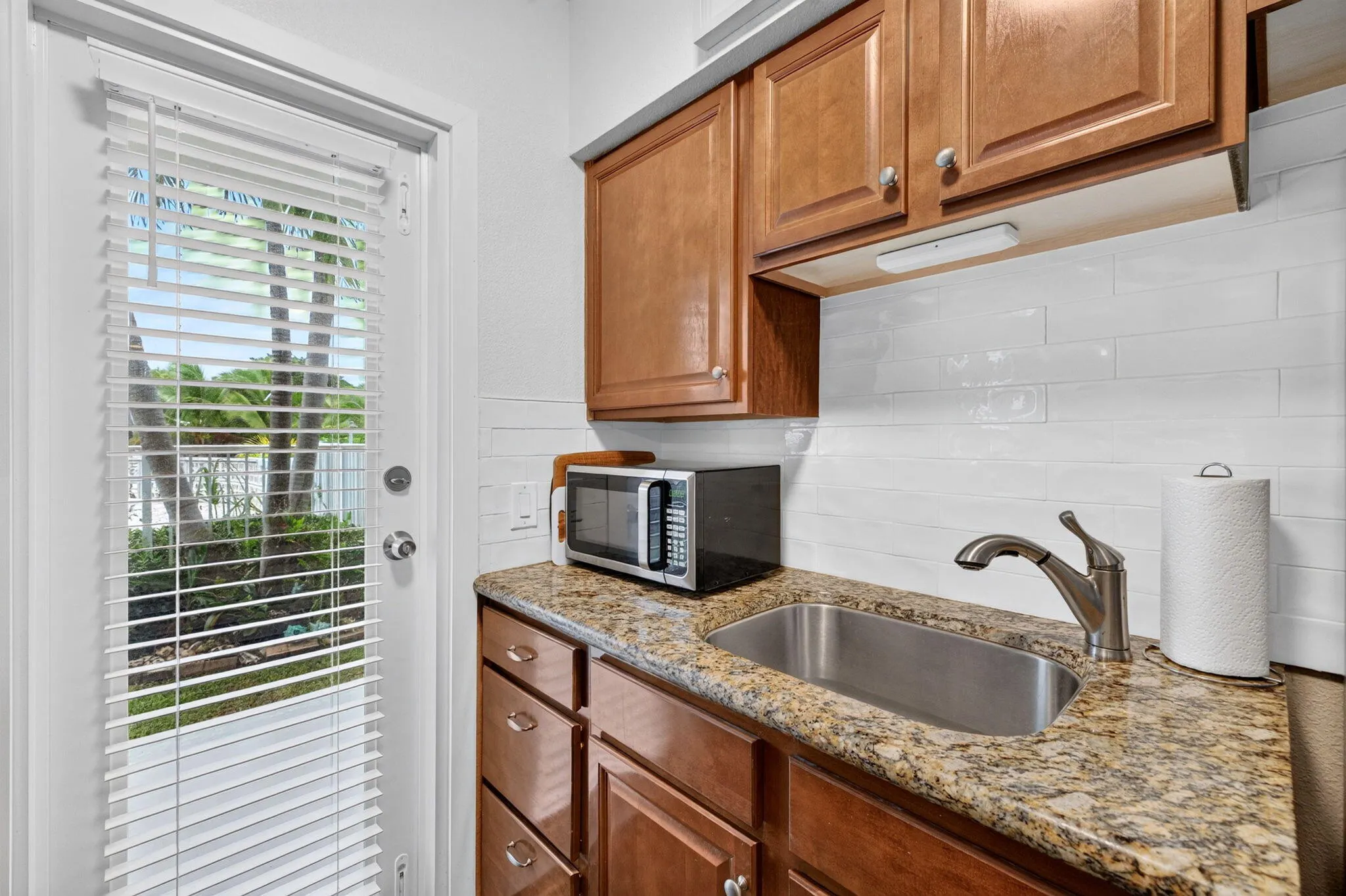 3232 Canal Drive