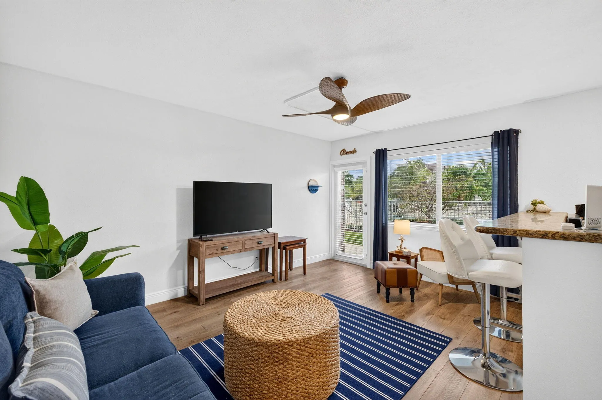 3232 Canal Drive