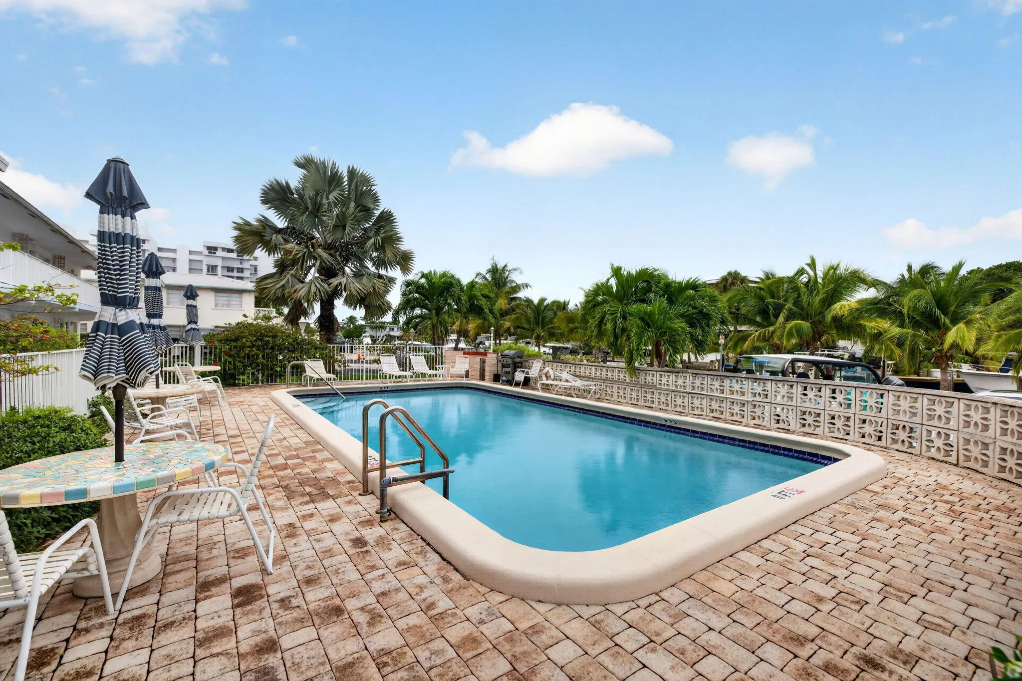 3232 Canal Drive
