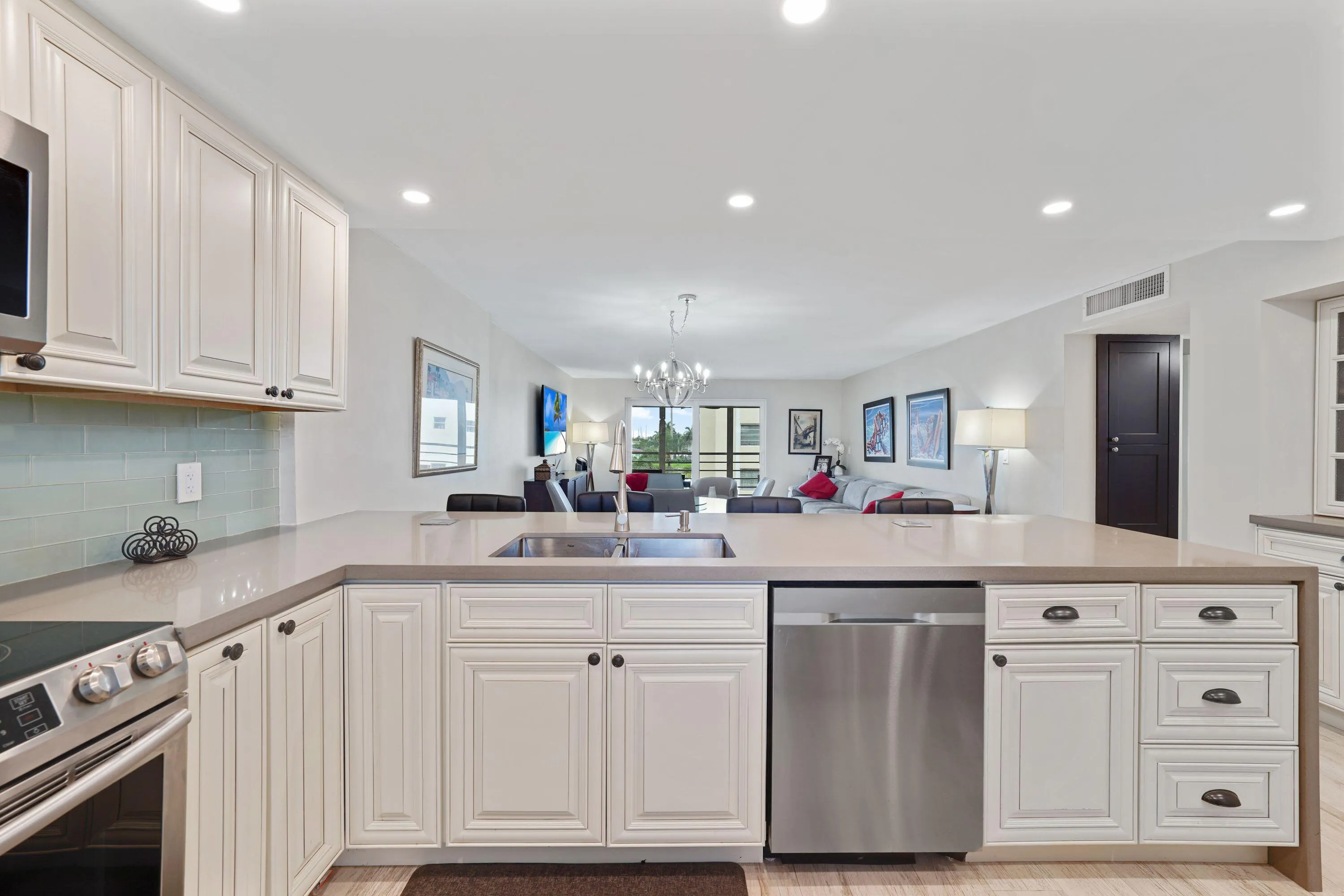 321 SE 3RD Street #308