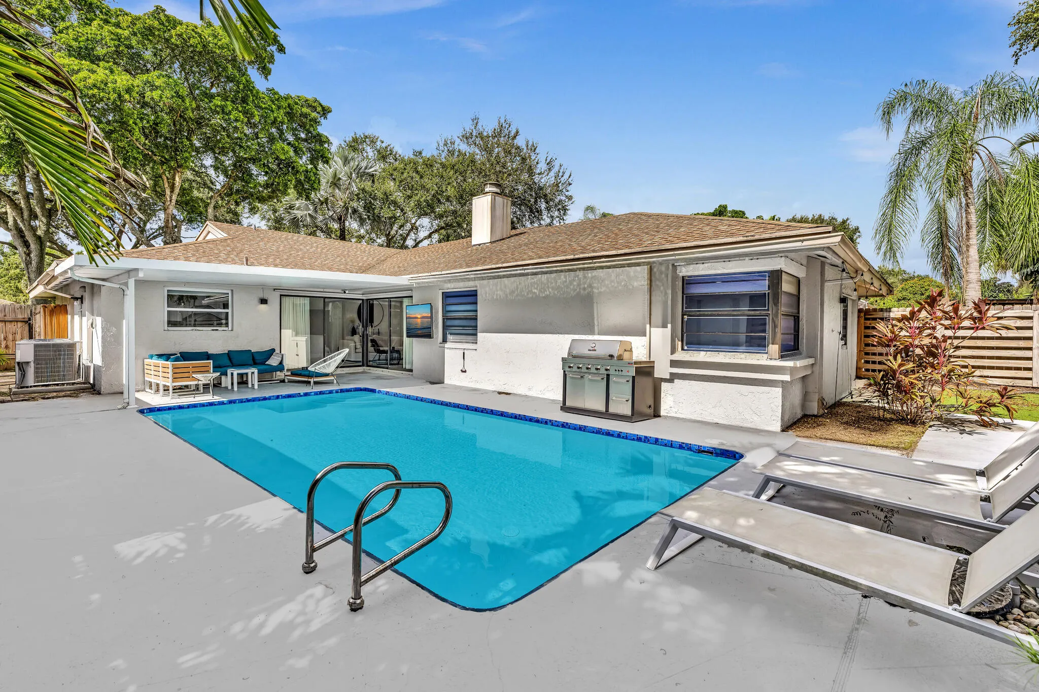 136 GREENS Road