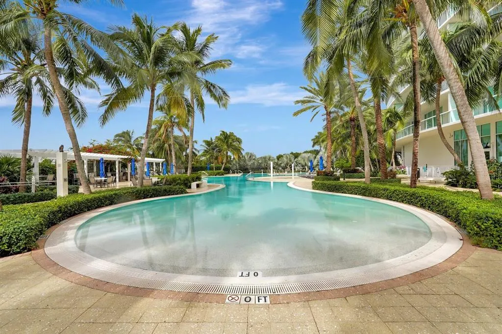 1 N Ocean Boulevard #813