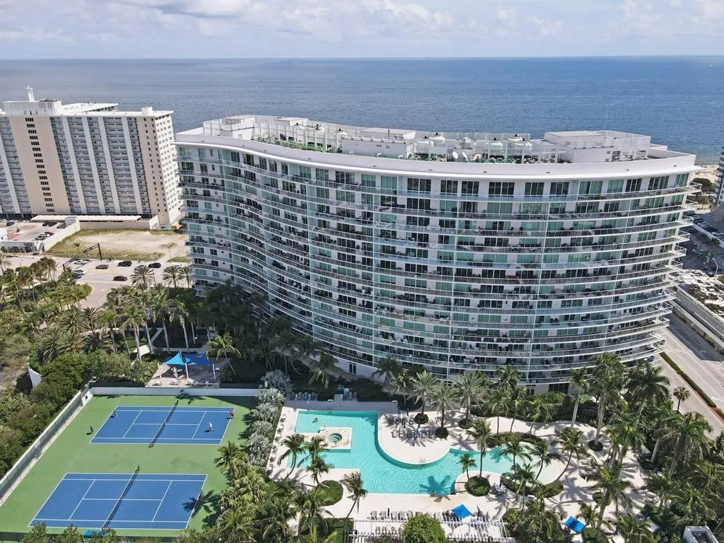 1 N Ocean Boulevard #813