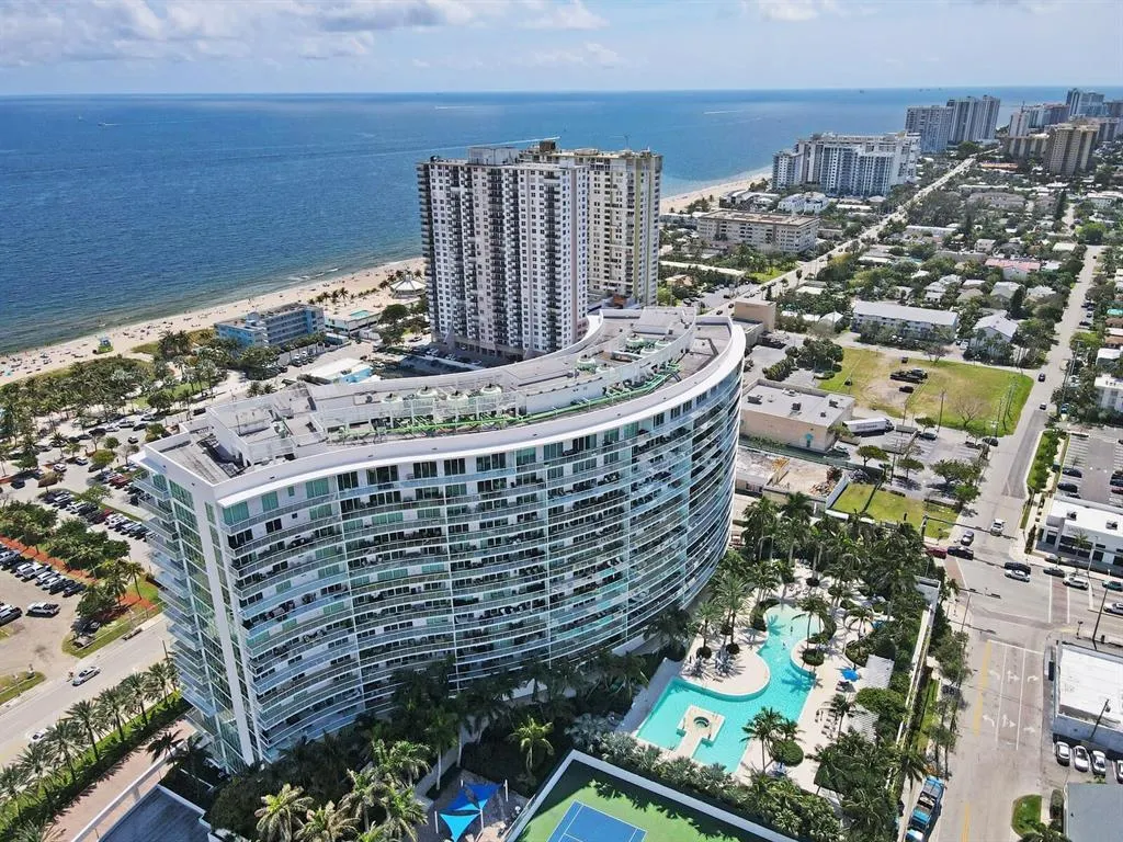 1 N Ocean Boulevard #813