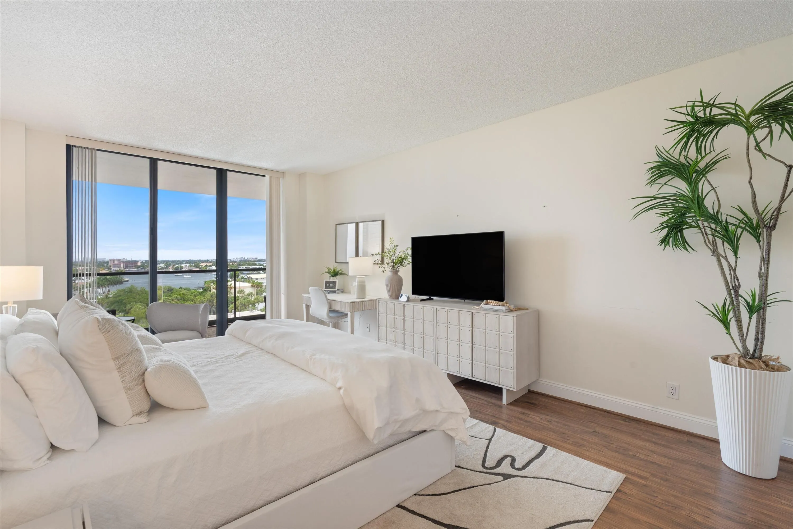 1300 S OCEAN Boulevard #705