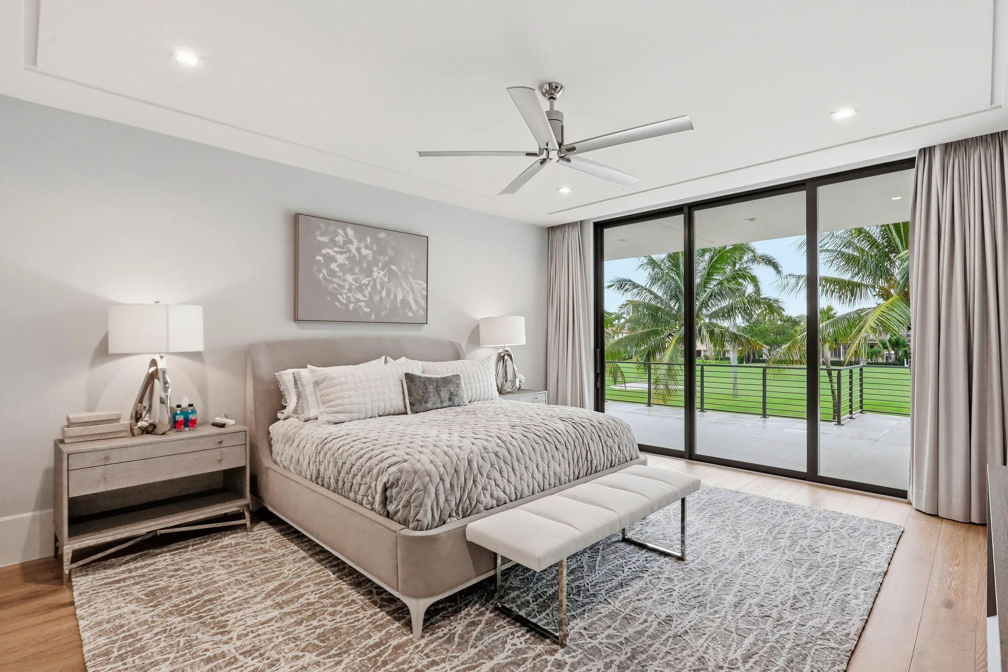 1371 ROYAL PALM Way