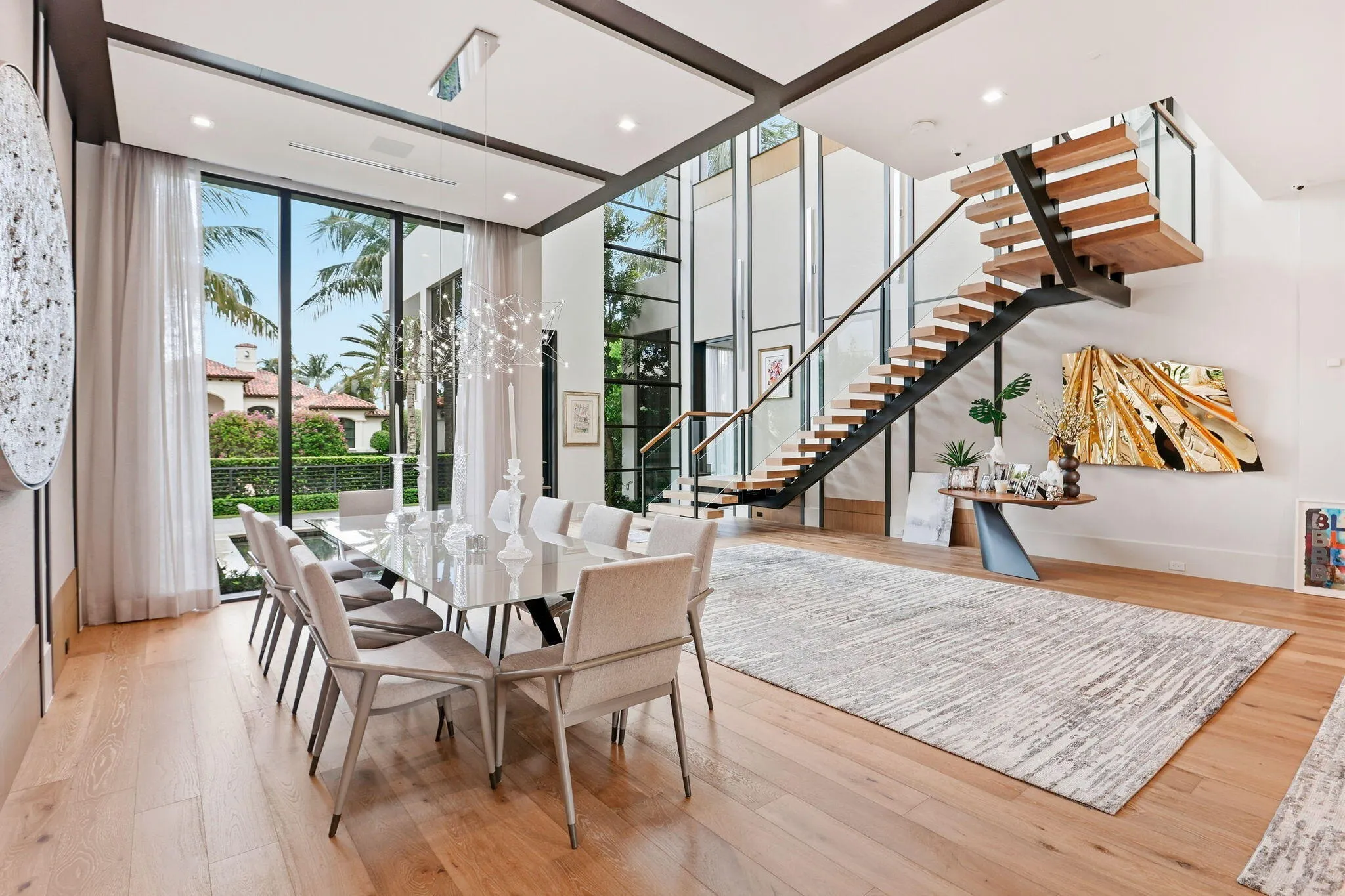 1371 ROYAL PALM Way